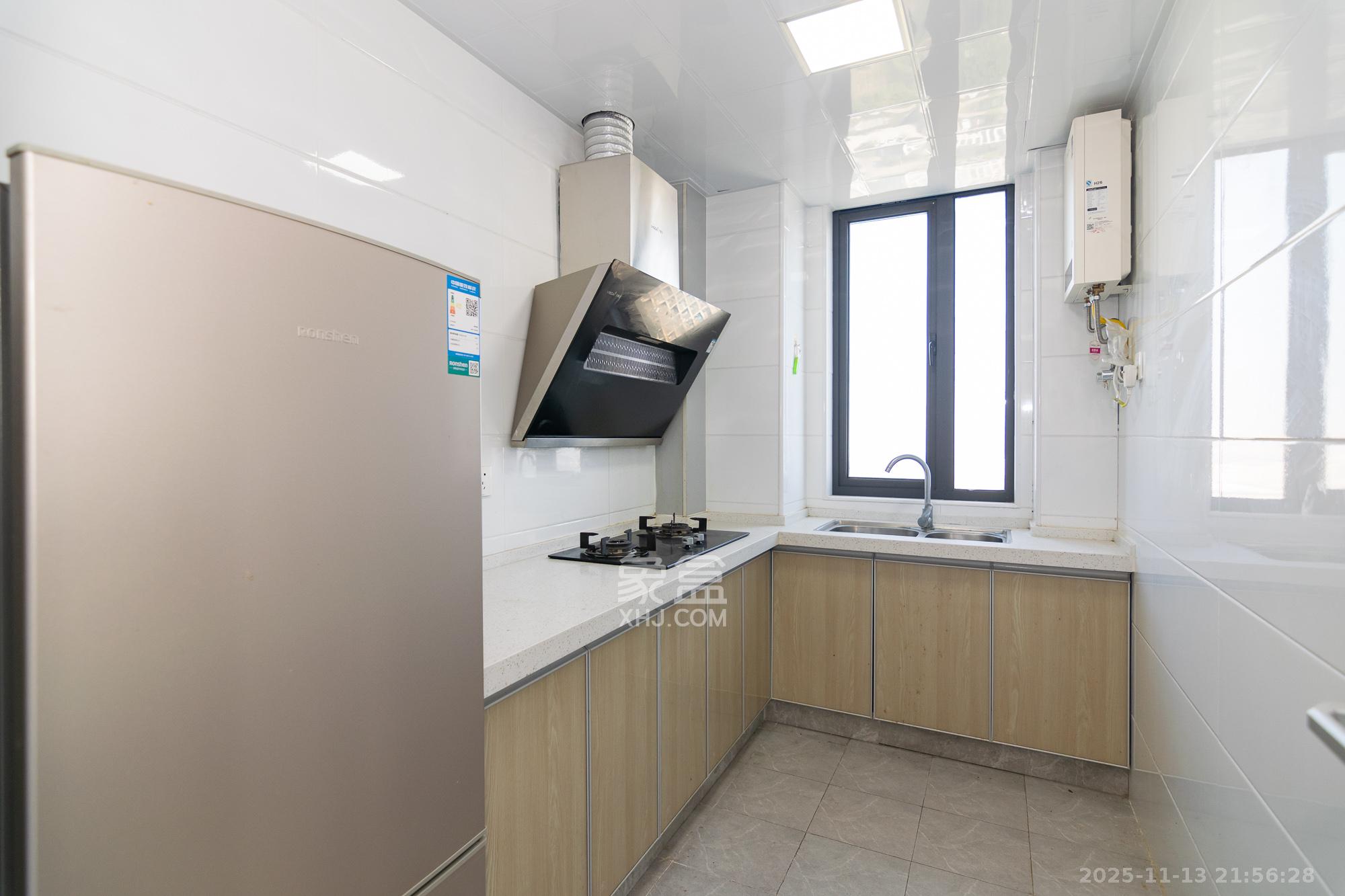 澳海望洲府 3室2厅1卫 65.0万 澳海望洲府 3室2厅1卫 65.0万厨房