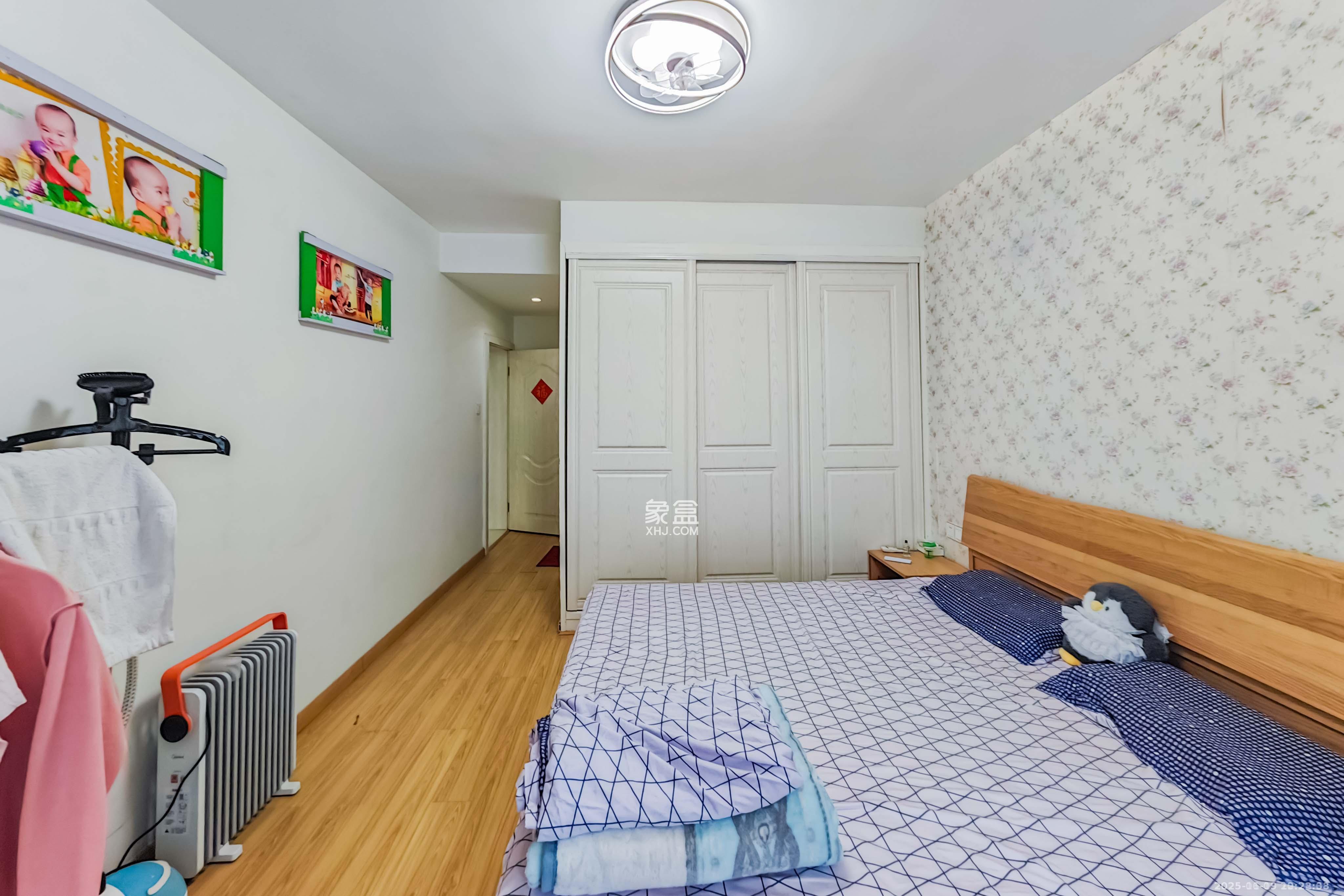 中盐勘测设计院  3室2厅2卫    2200.0元/月室内图