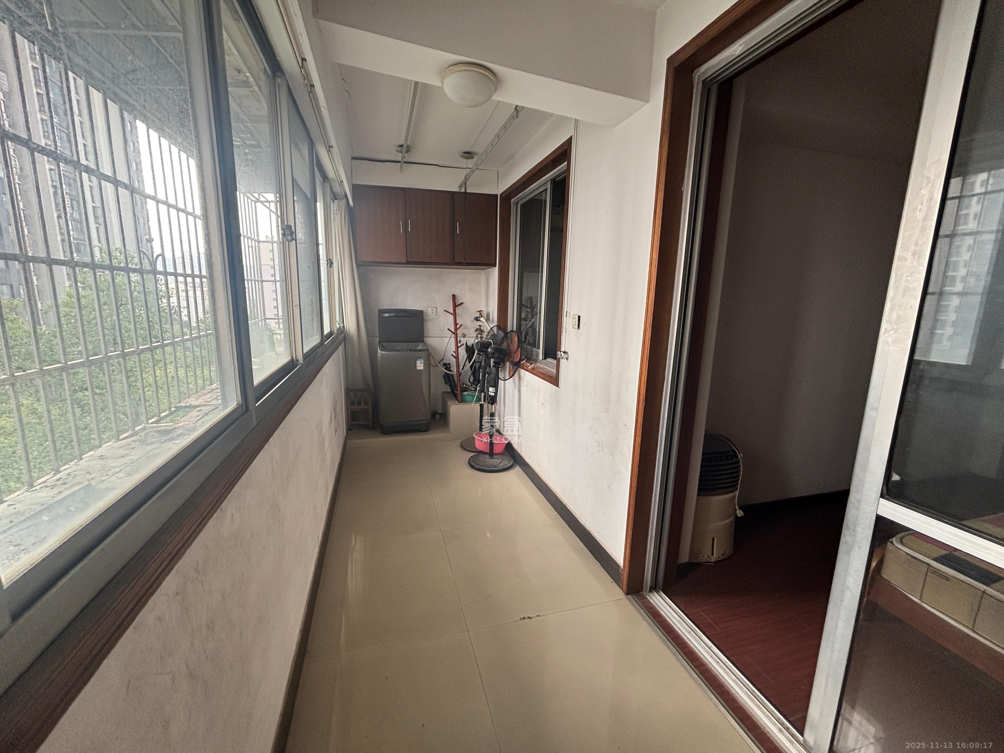 中建嘉苑  3室2厅1卫    1500.0元/月室内图