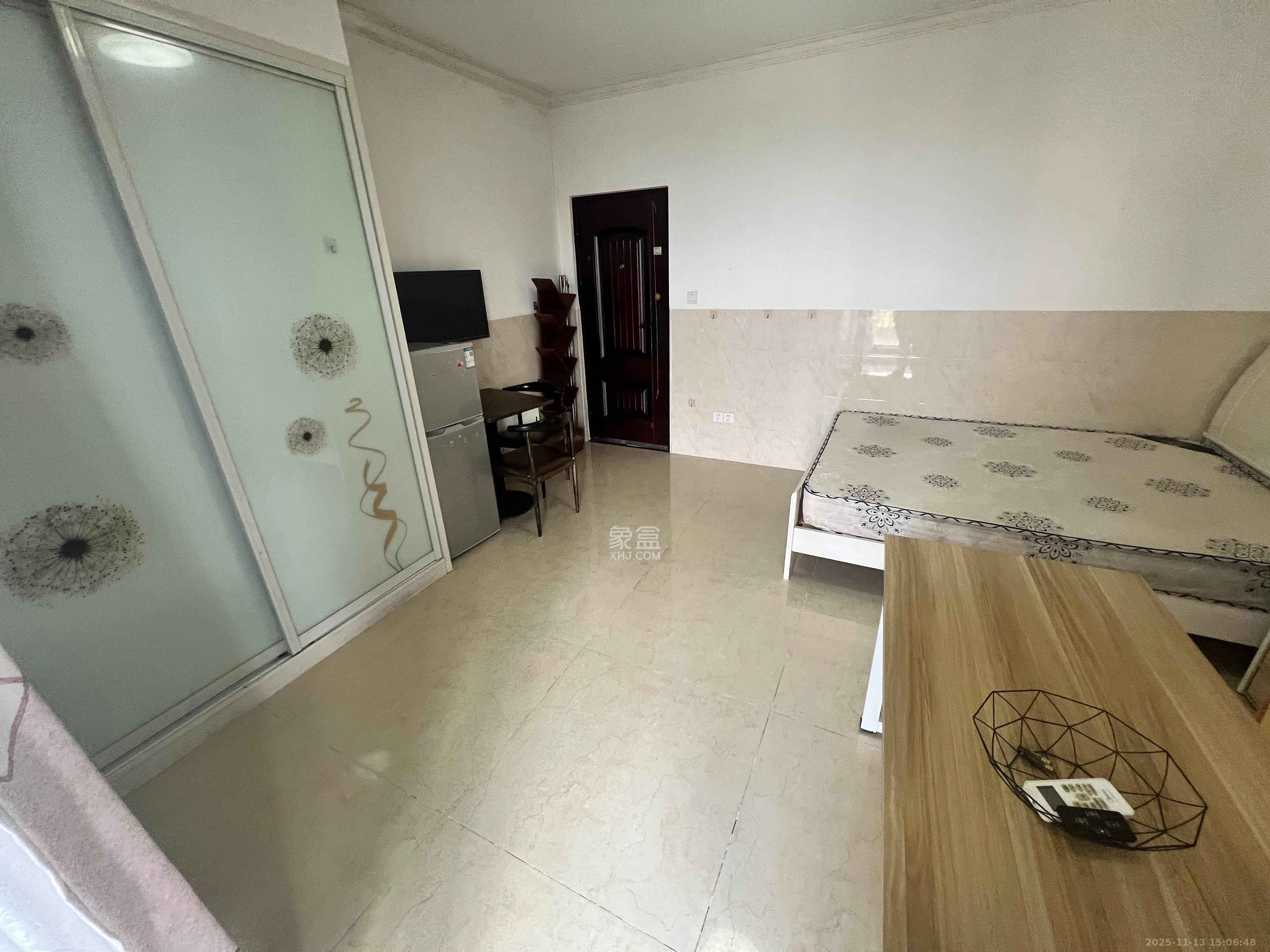 和润园一、二期  1室1厅1卫    1250.0元/月