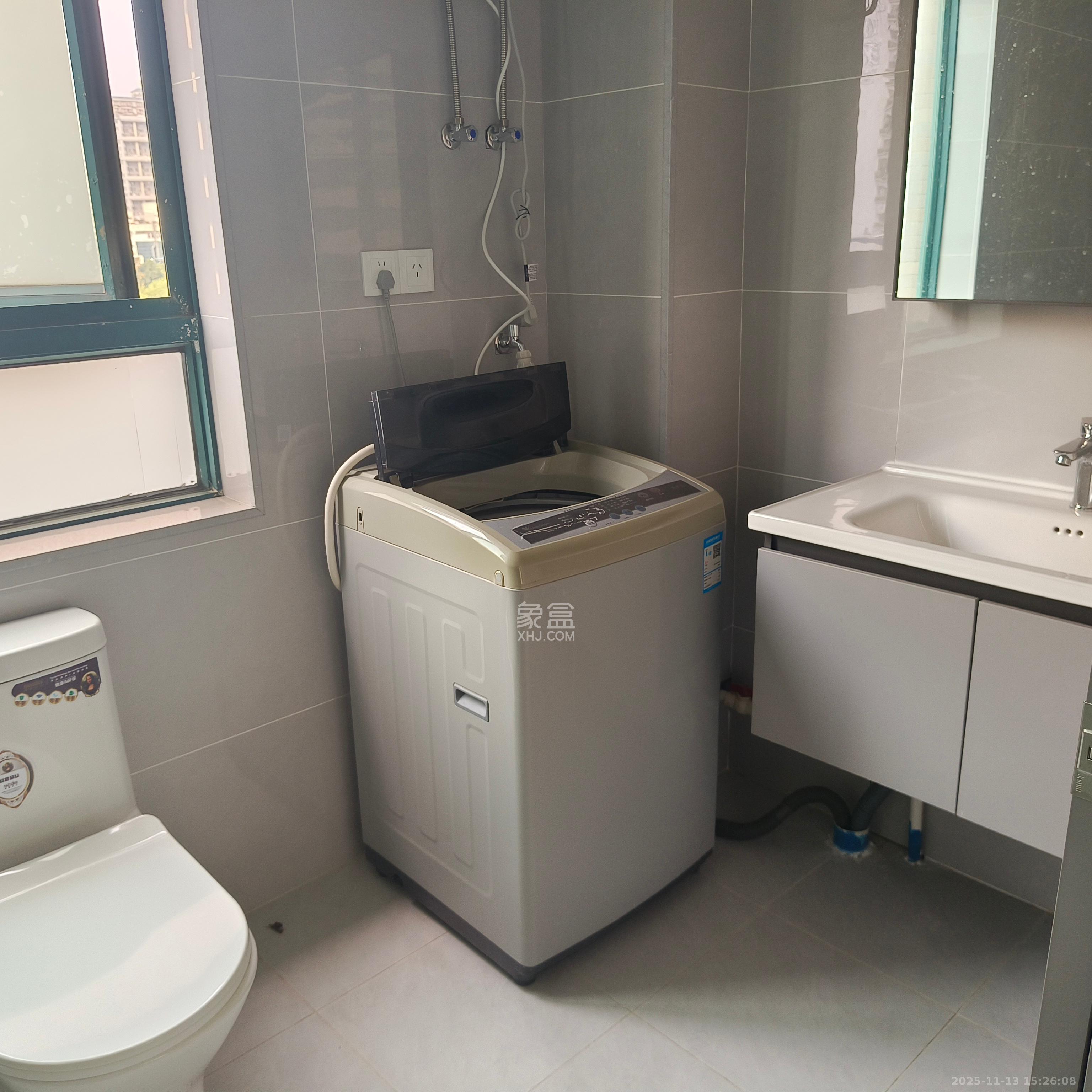 金色华庭  4室2厅2卫    4000.0元/月室内图