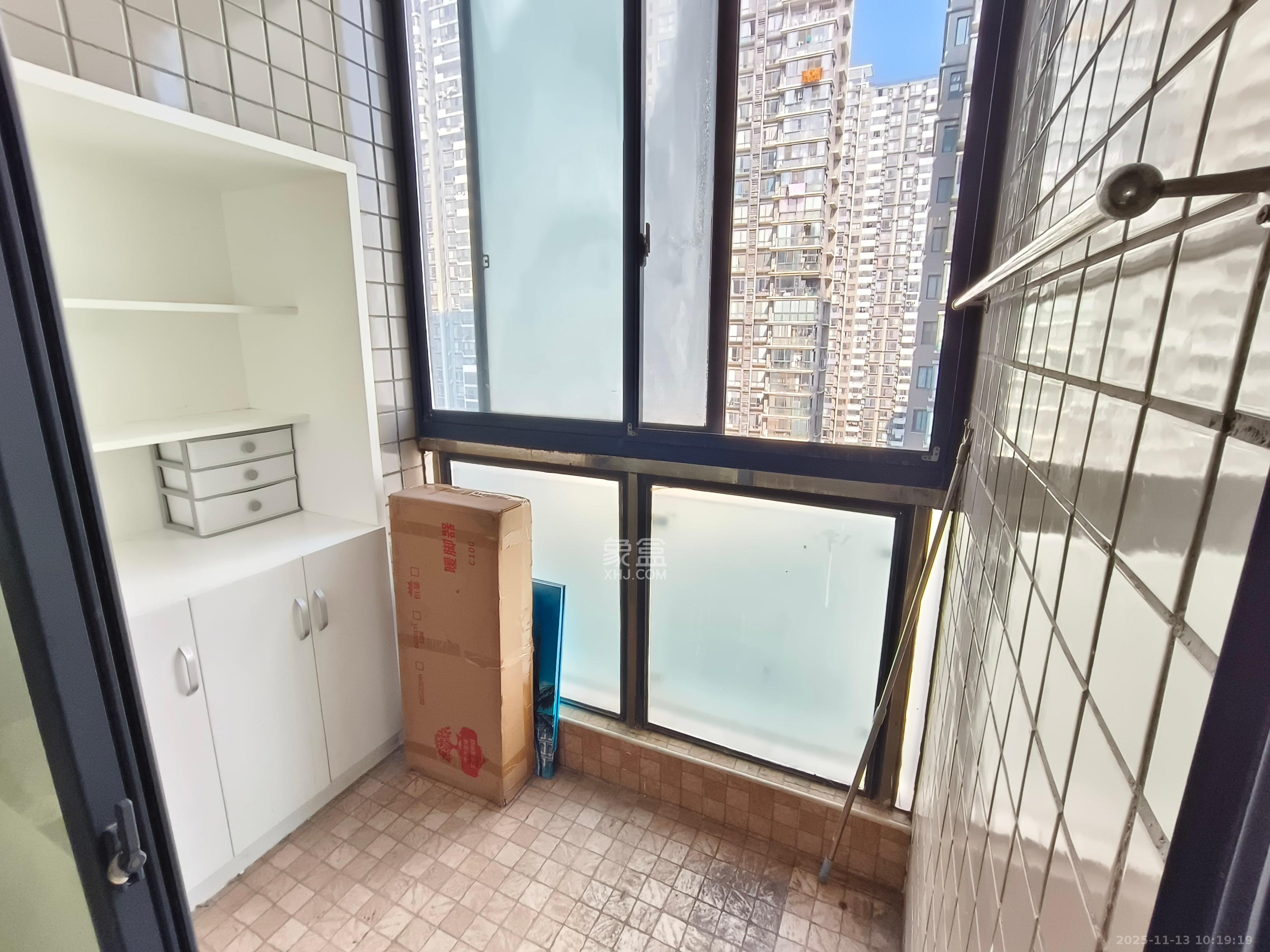 湘江世纪城咏江苑  2室2厅1卫    2000.0元/月室内图