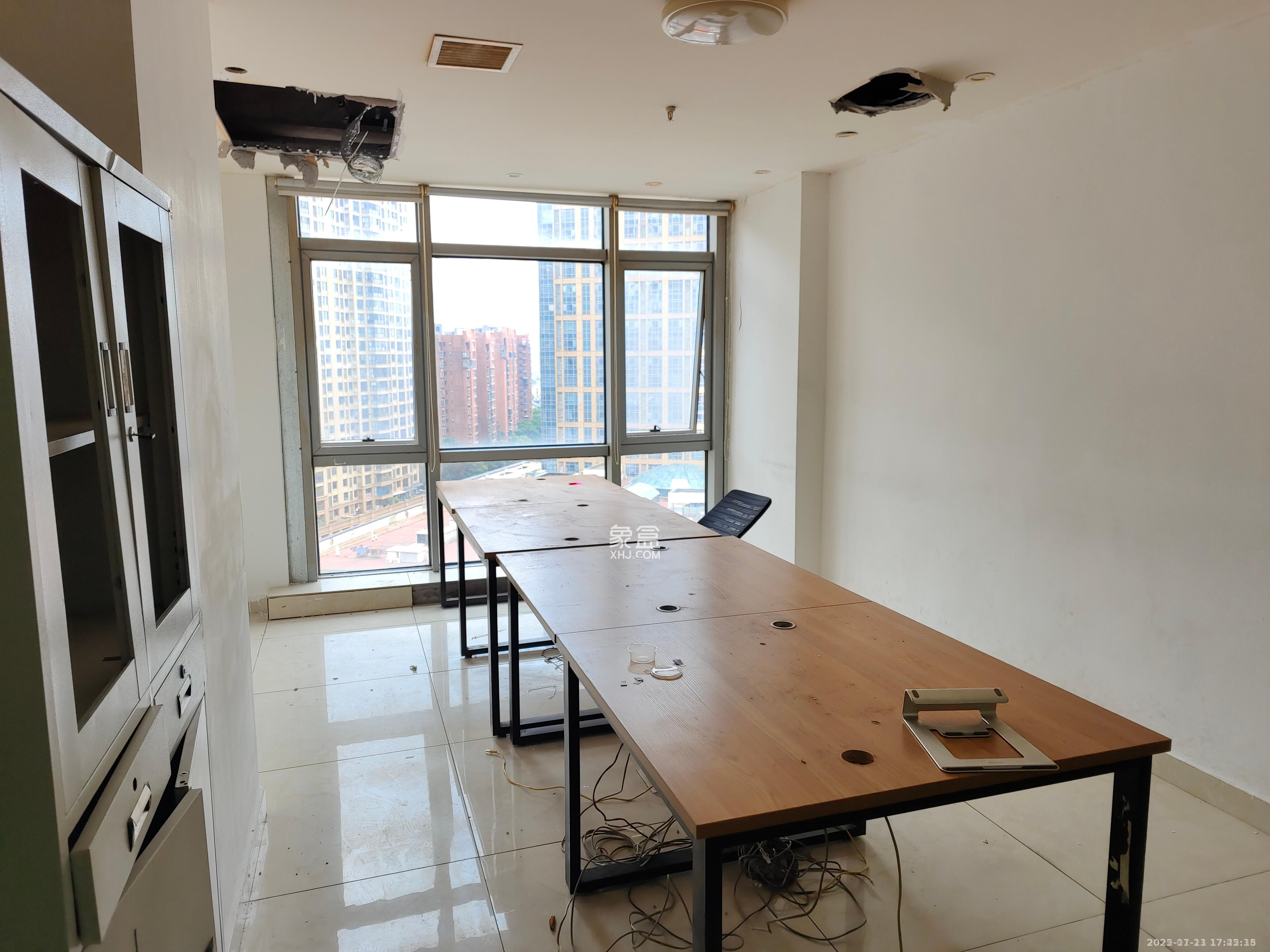 奥克斯缔壹城   97.52㎡      2800.0元/月室内图