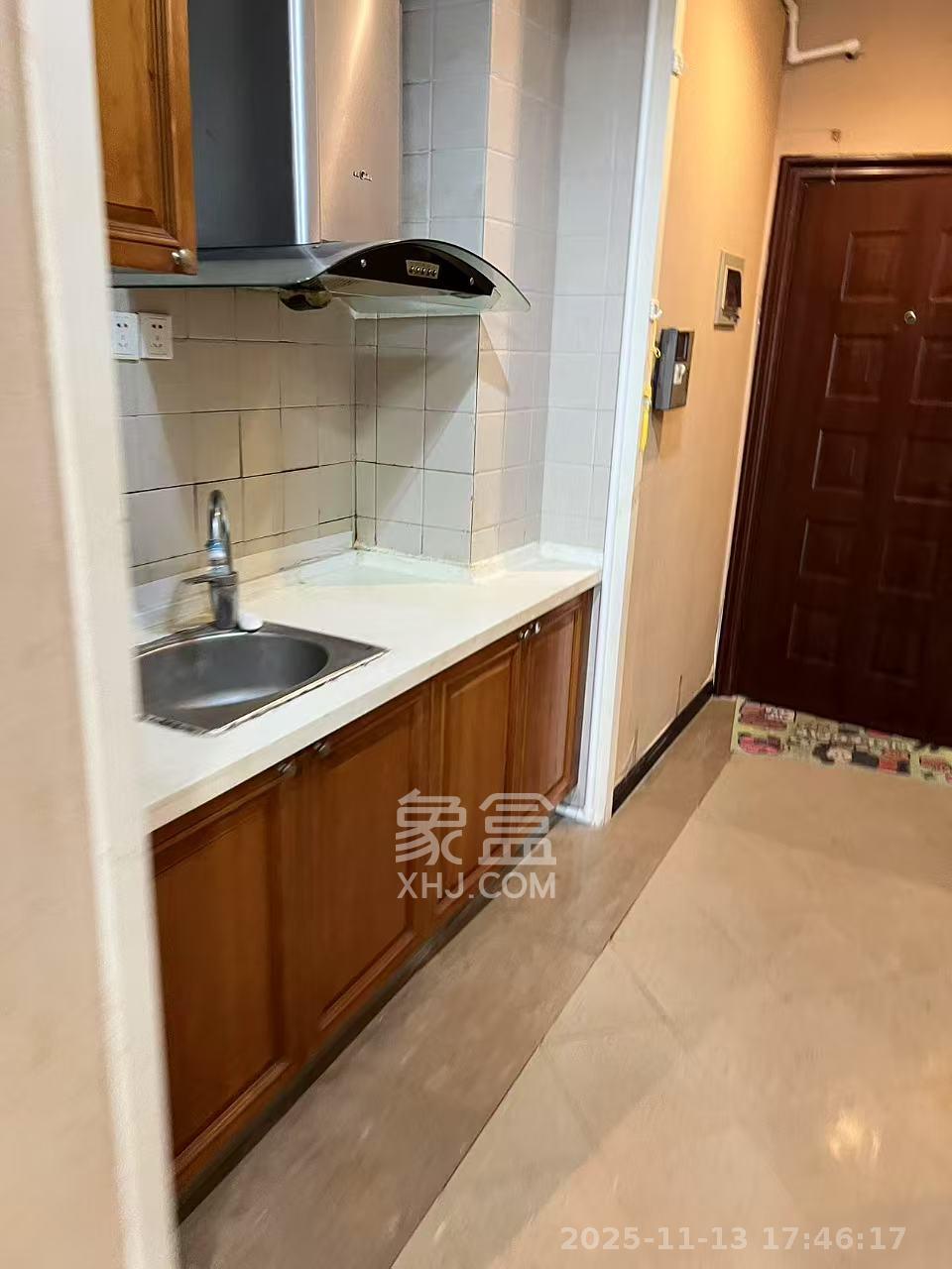 铂宫  1室1厅1卫    1900.0元/月室内图