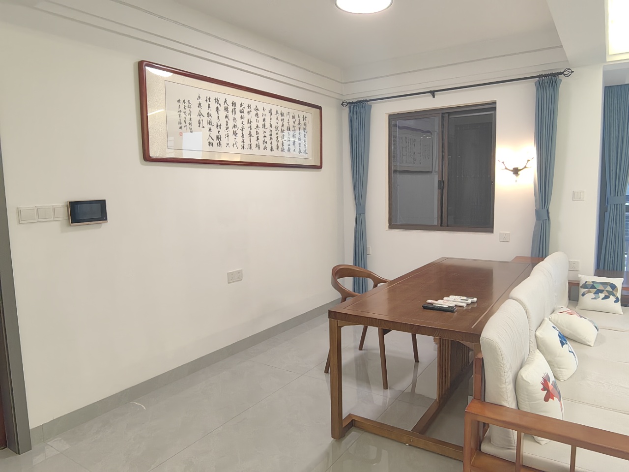 保利中央公馆  3室2厅2卫    2900.0元/月室内图