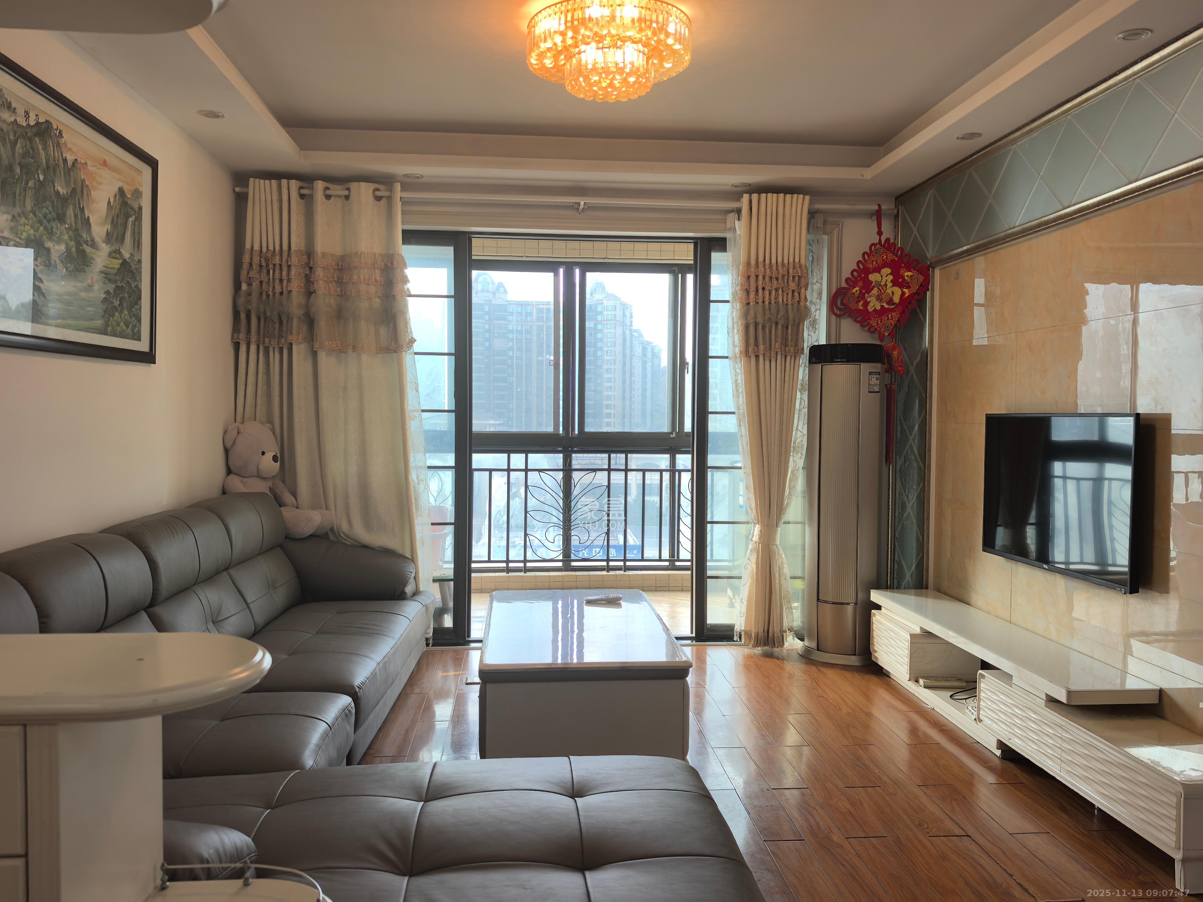 宏聚地中海  2室2厅1卫    2100.0元/月