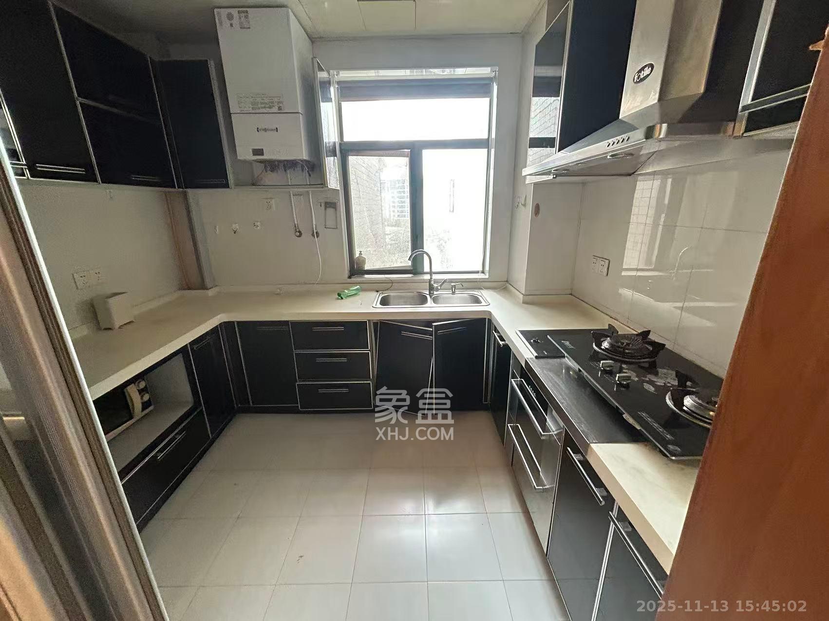 梦泽园  3室2厅2卫    4200.0元/月室内图