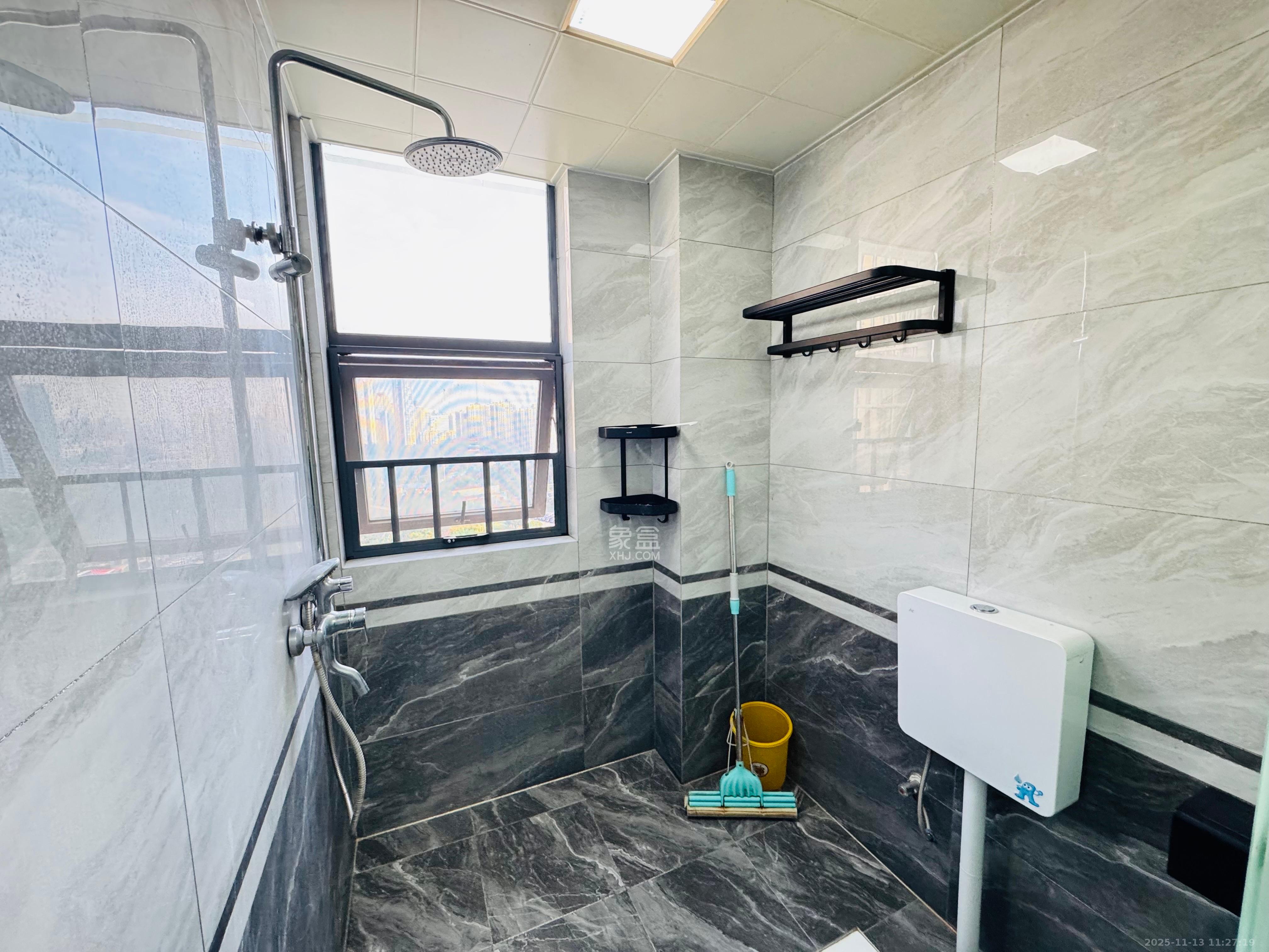 乾城(兴旺乾城) 4室2厅2卫 3600.0元/月 乾城(兴旺乾城) 4室2厅2卫 3600.0元/月室内图