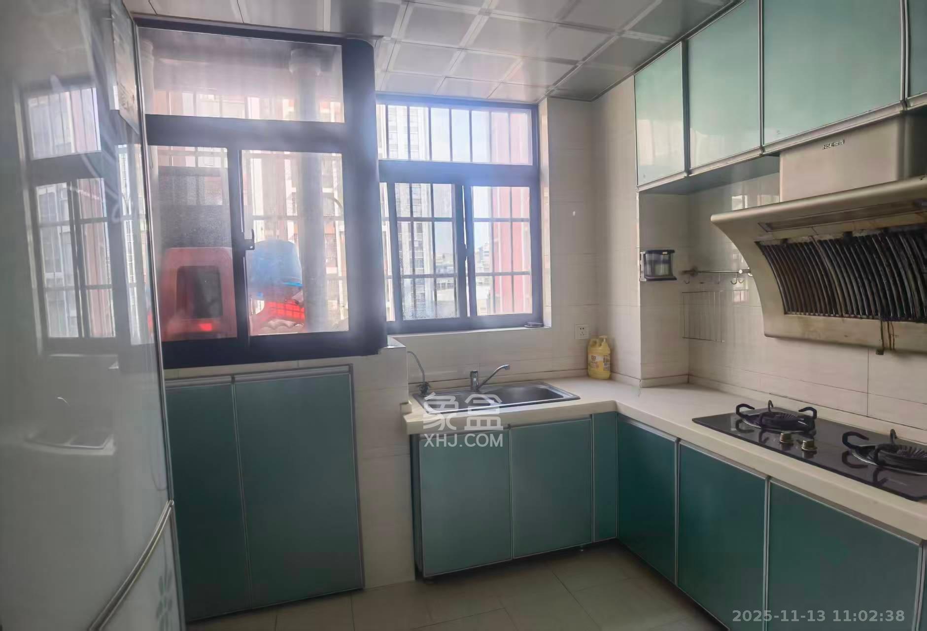 幸福里润城（幸福里二期）  3室2厅2卫    2200.0元/月室内图