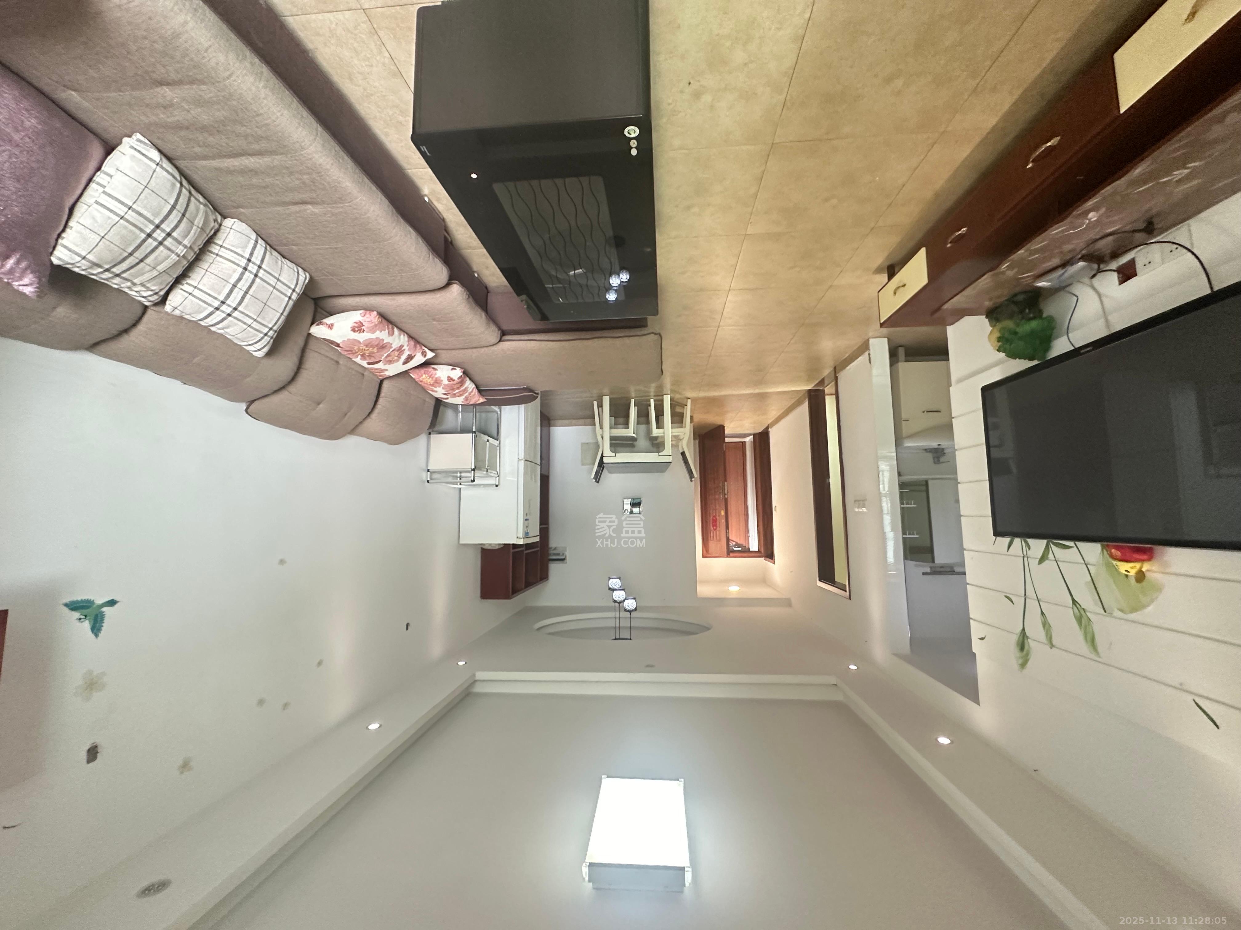 新城新世界一二三期  2室2厅1卫    2300.0元/月室内图