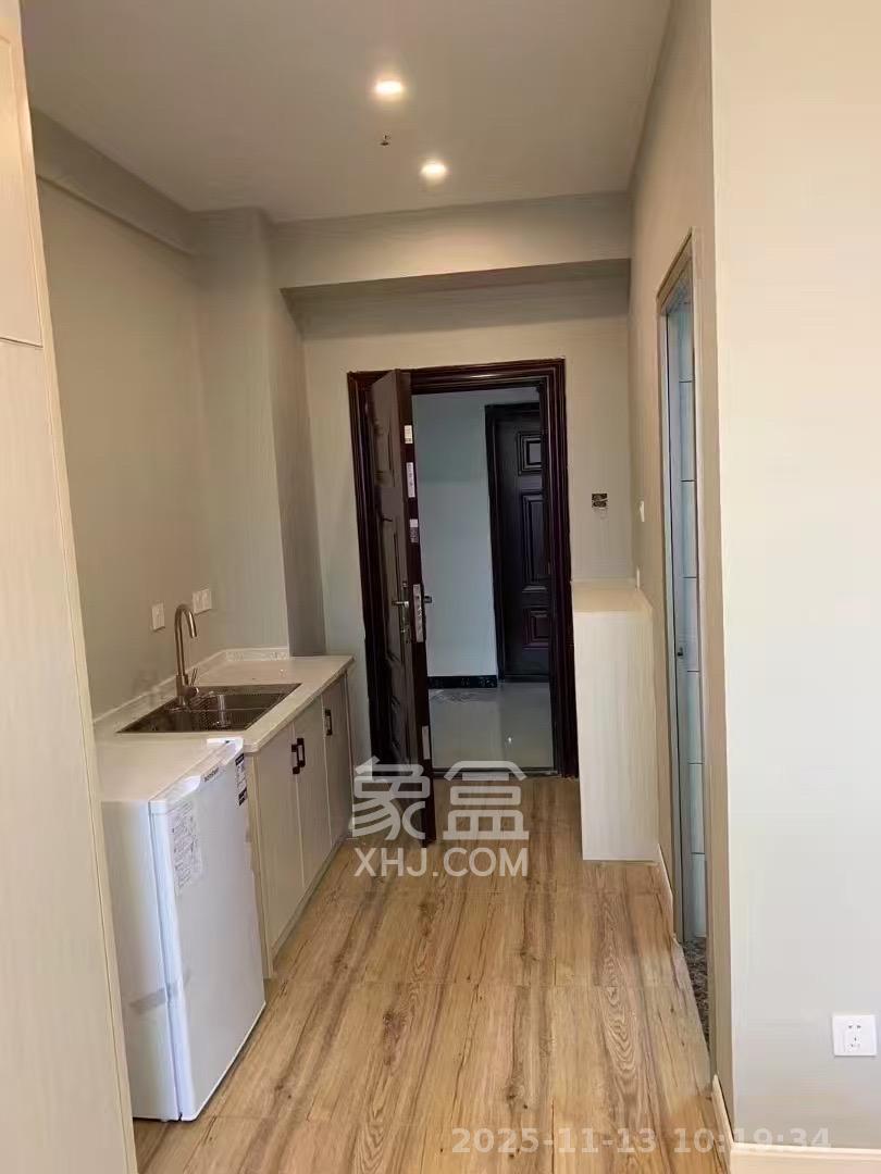 明大佳园  1室1厅1卫    1600.0元/月室内图