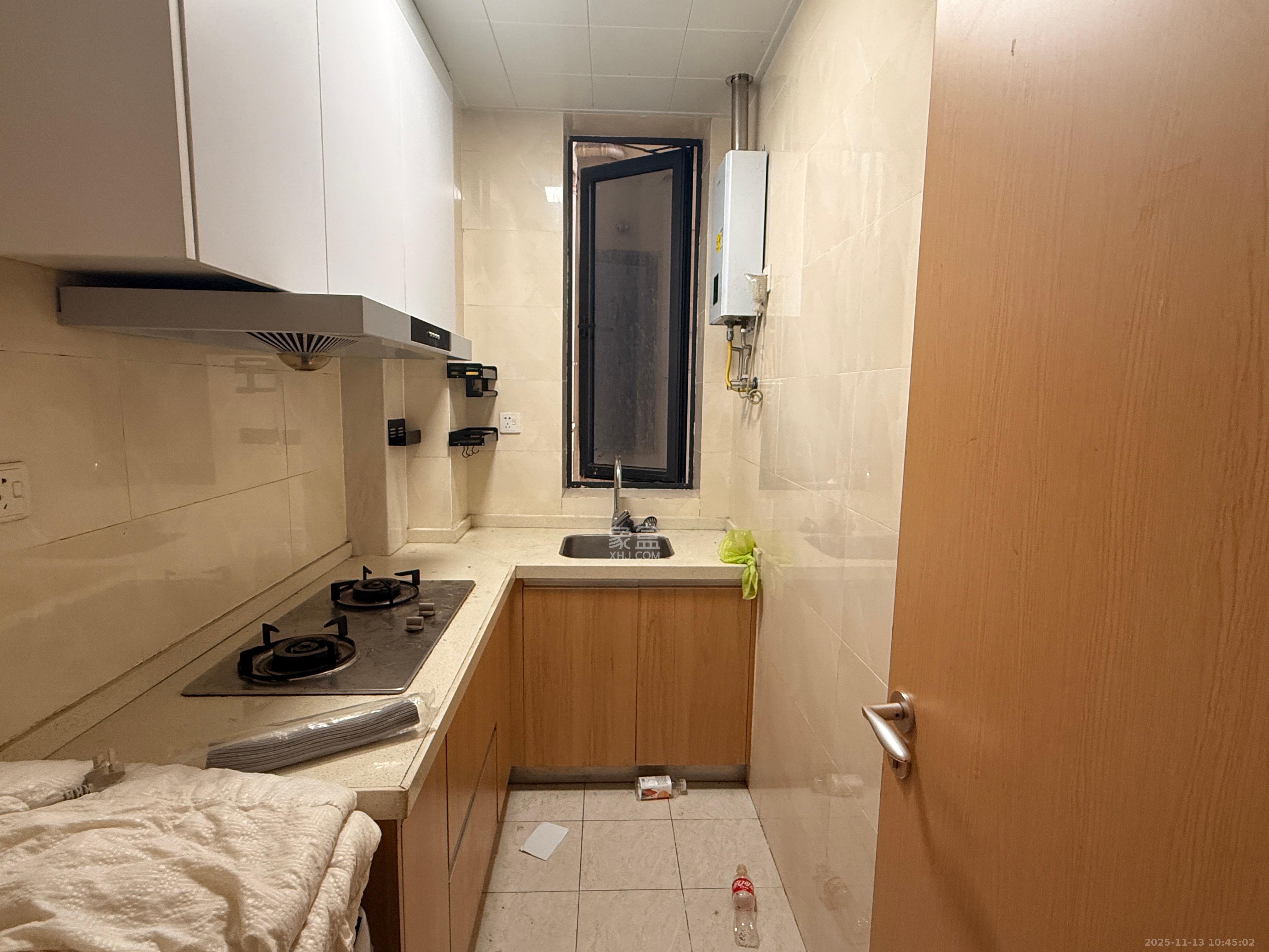 启迪协信中心  2室1厅1卫    2300.0元/月室内图