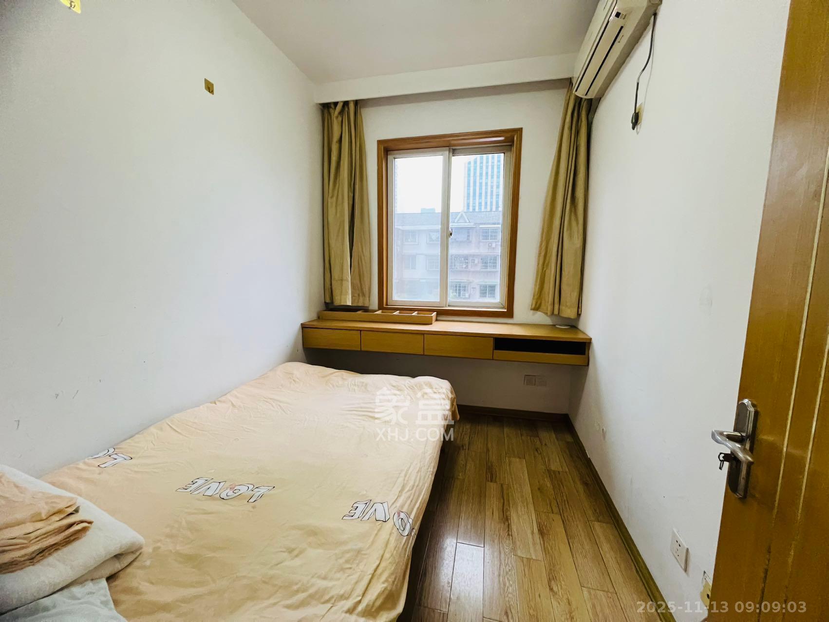 一品东庭 3室2厅2卫 2300.0元/月 一品东庭 3室2厅2卫 2300.0元/月室内图