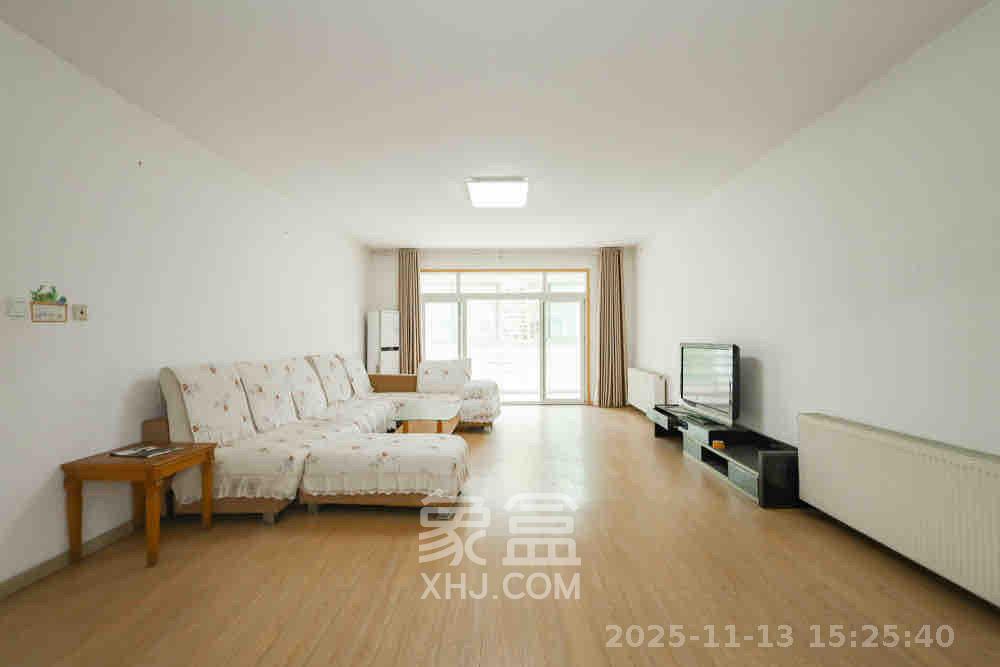 八方小区A区  4室3厅2卫    5200.0元/月室内图