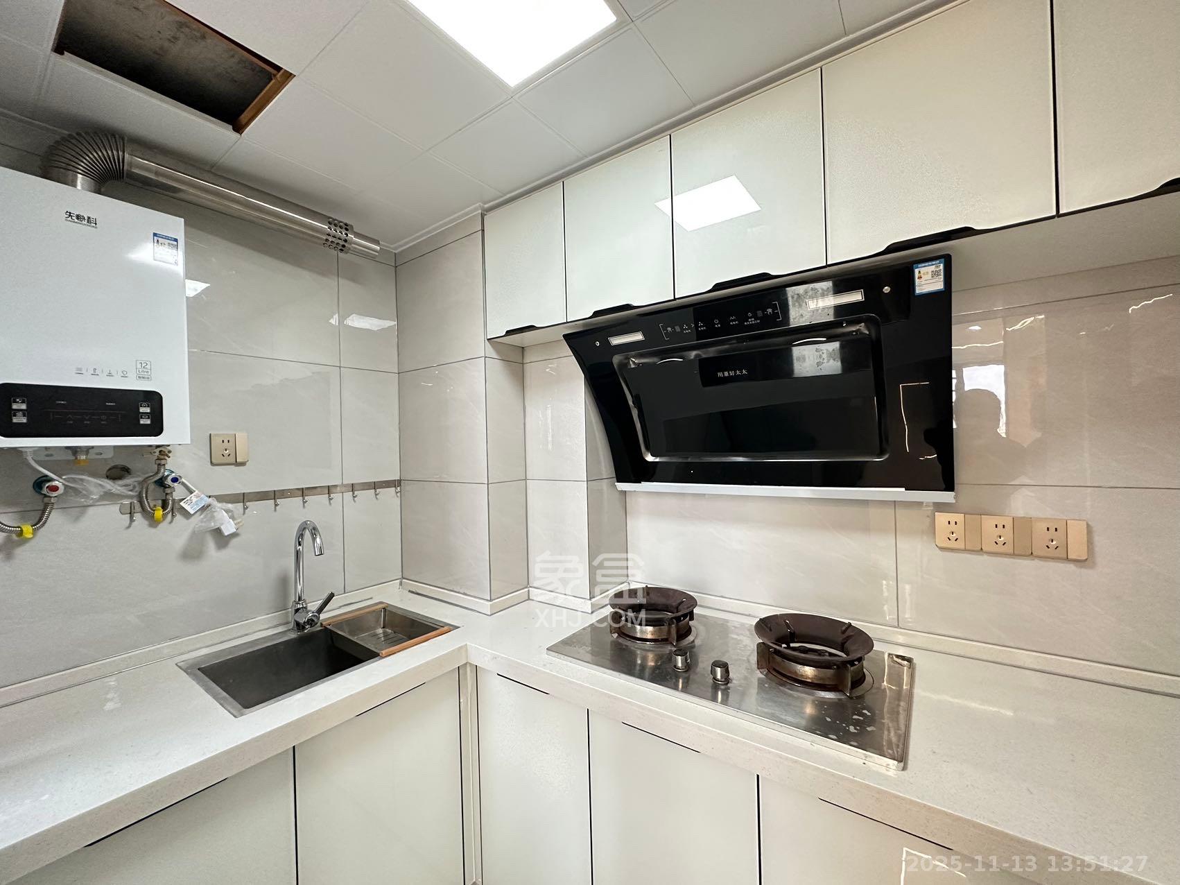 新城悦隽公园  2室1厅1卫    2000.0元/月室内图