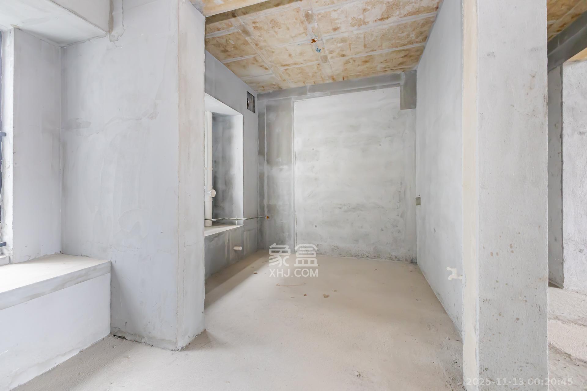 越秀湘江星汇城二期 4室2厅2卫 126.2万 越秀湘江星汇城二期 4室2厅2卫 126.2万厨房