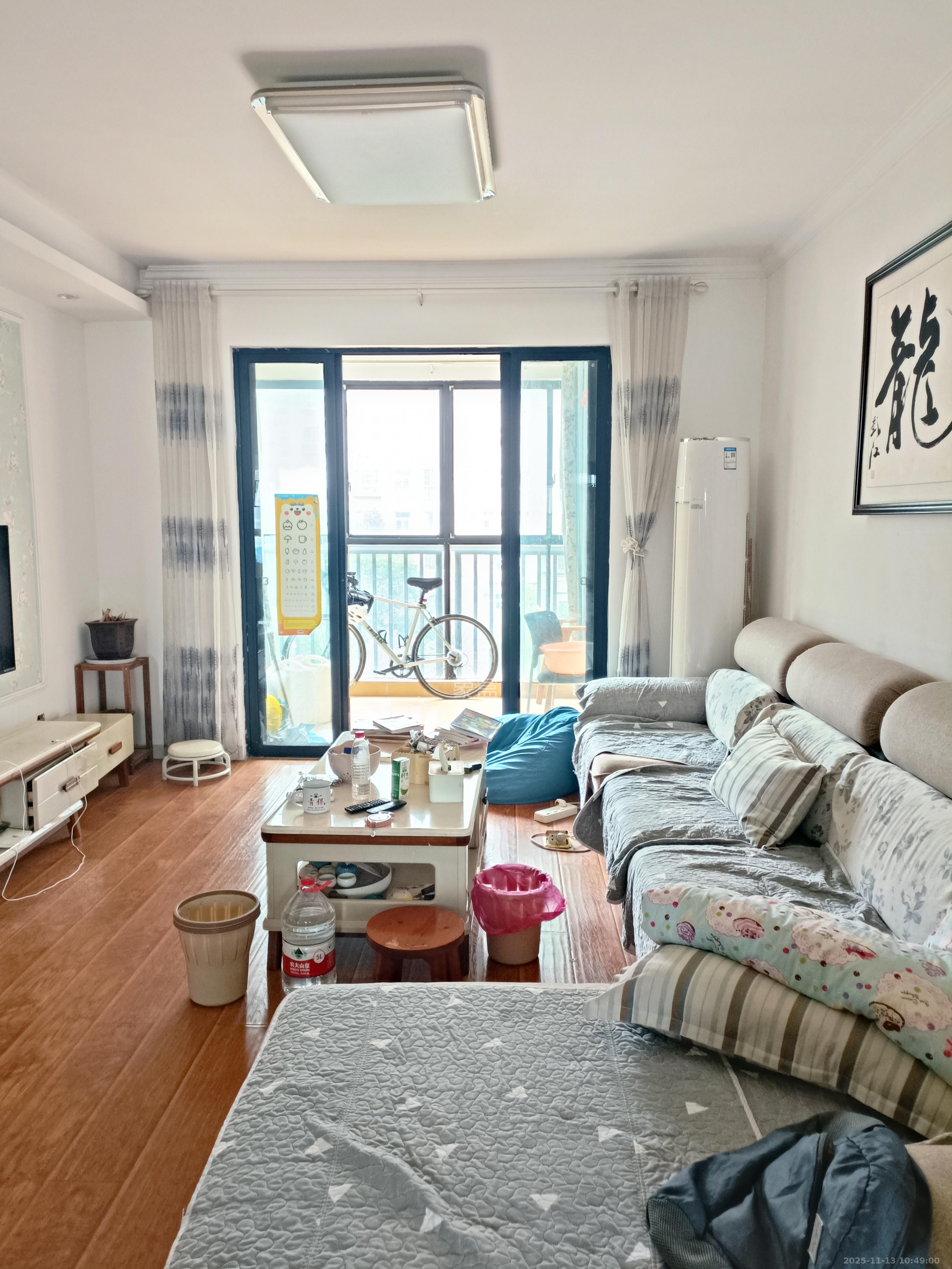 三江花中城 2室2厅1卫 2300.0元/月 三江花中城 2室2厅1卫 2300.0元/月室内图