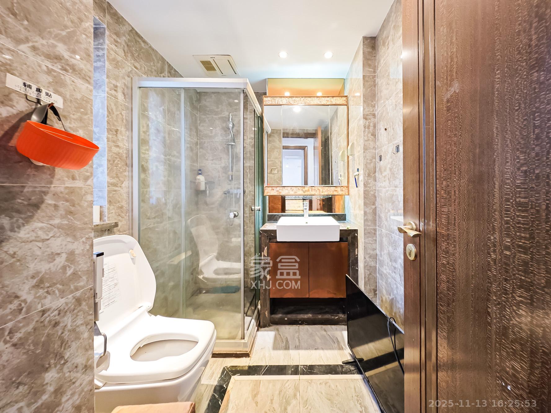 恒大御景天下城一期 3室2厅2卫 111.2万 恒大御景天下城一期 3室2厅2卫 111.2万卫生间