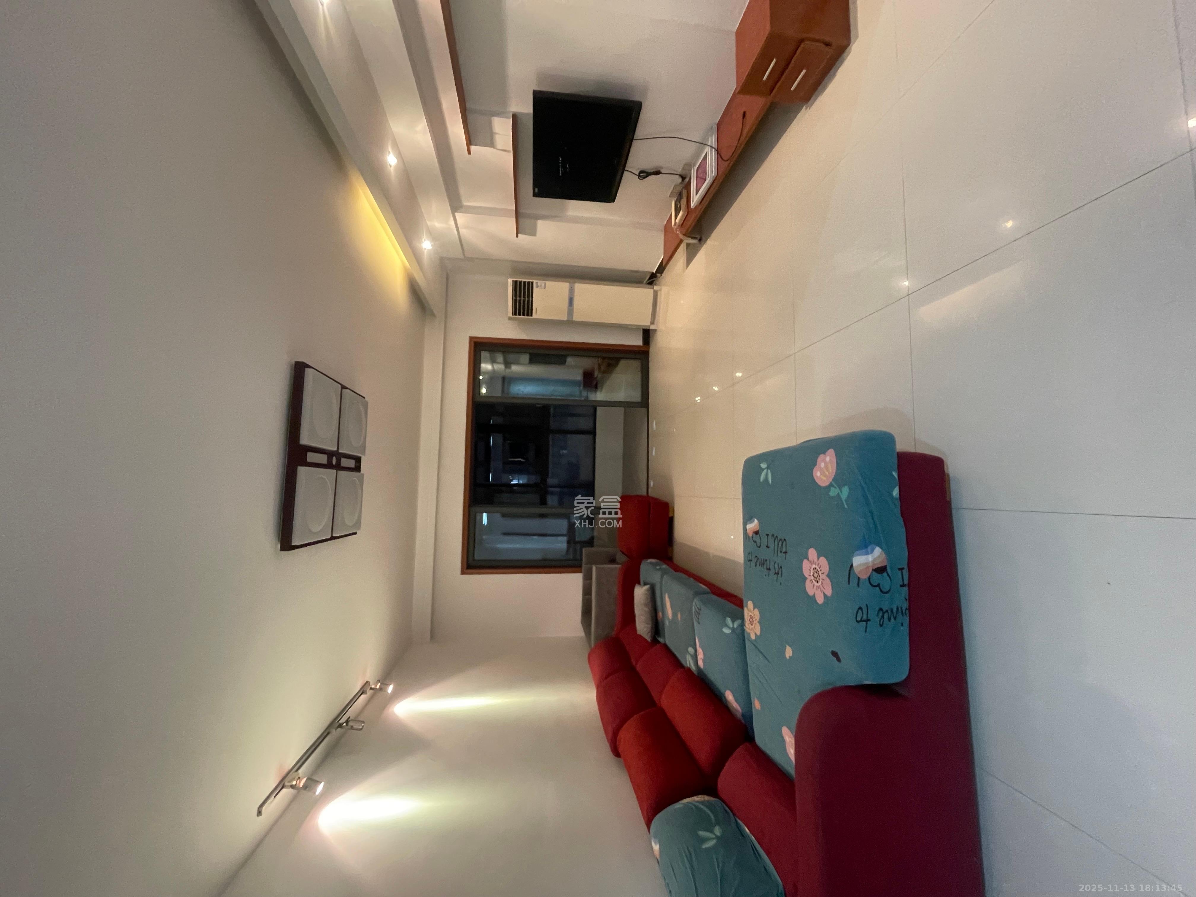 西子花苑  3室2厅2卫    2800.0元/月室内图