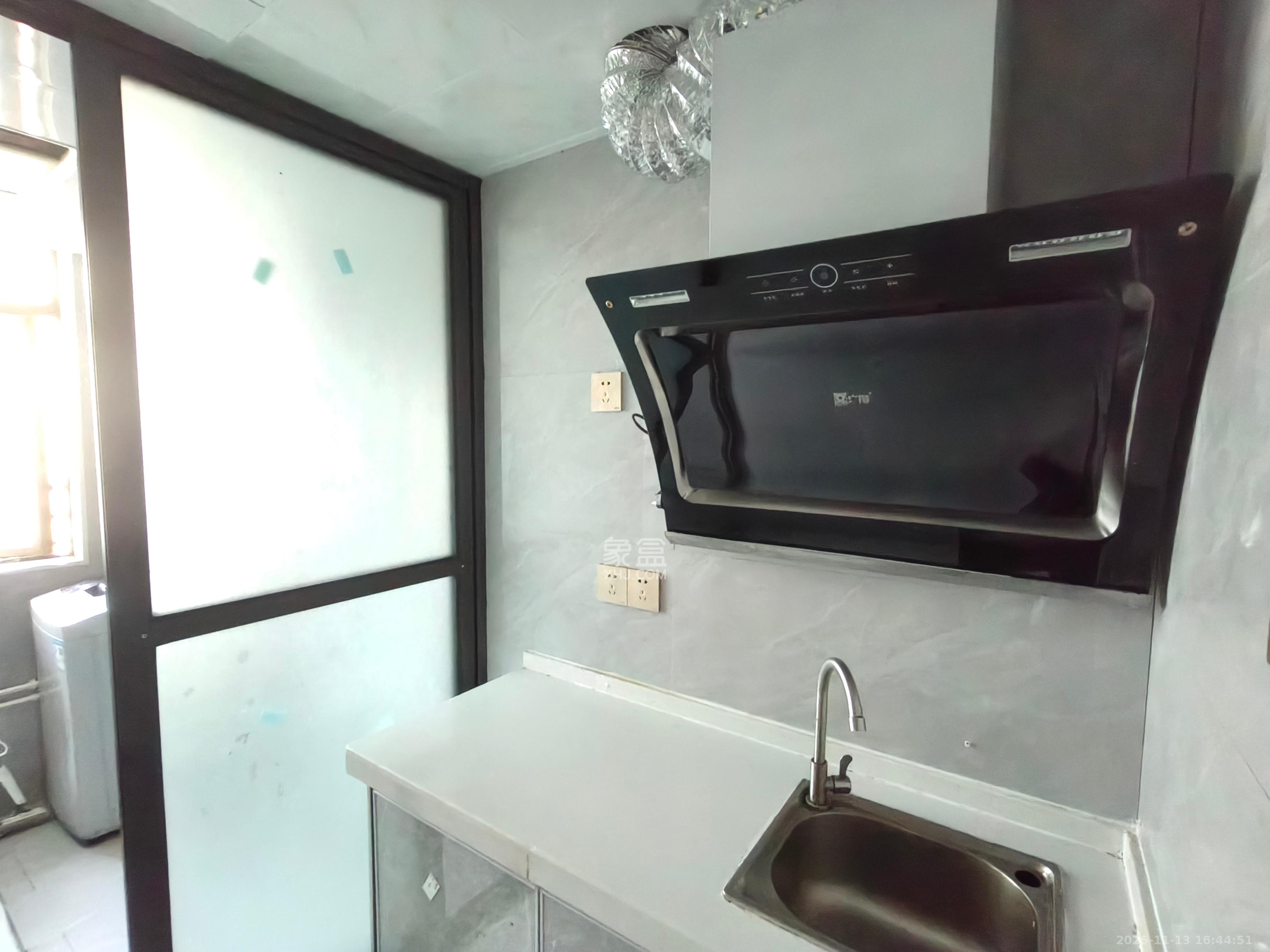 好望谷  1室2厅1卫    800.0元/月室内图