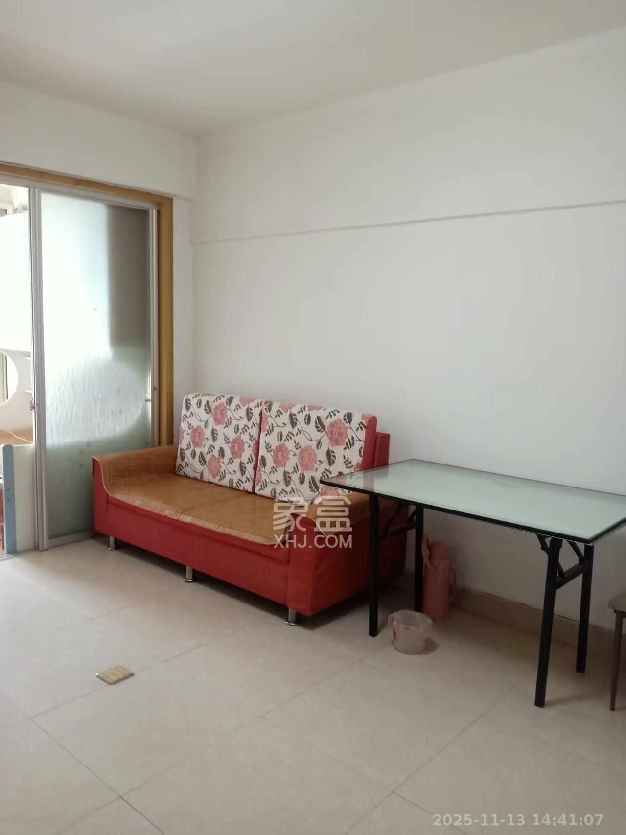 月湖兰庭  1室1厅1卫    1600.0元/月室内图