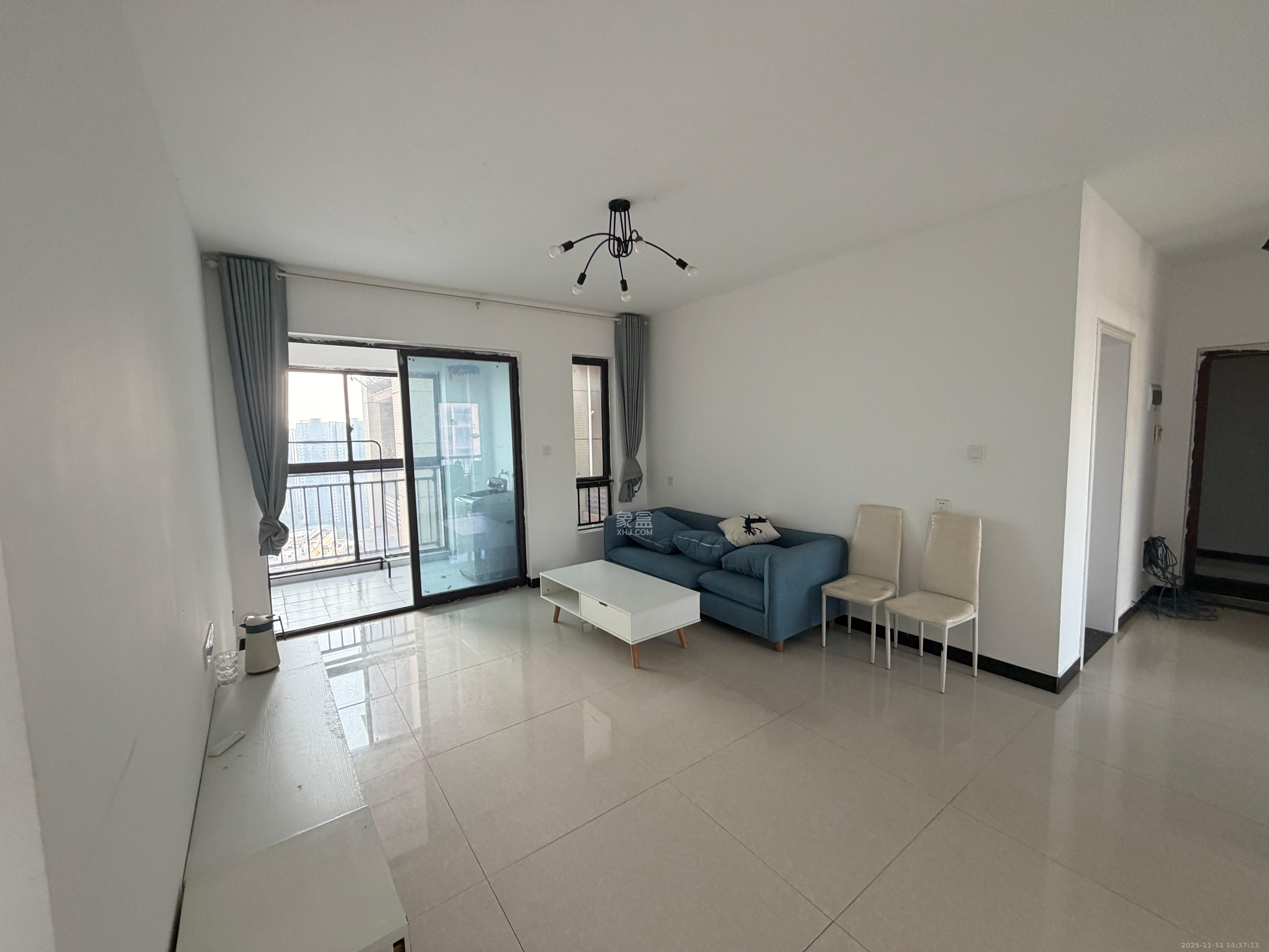 国泰九龙湾  4室2厅2卫    2600.0元/月