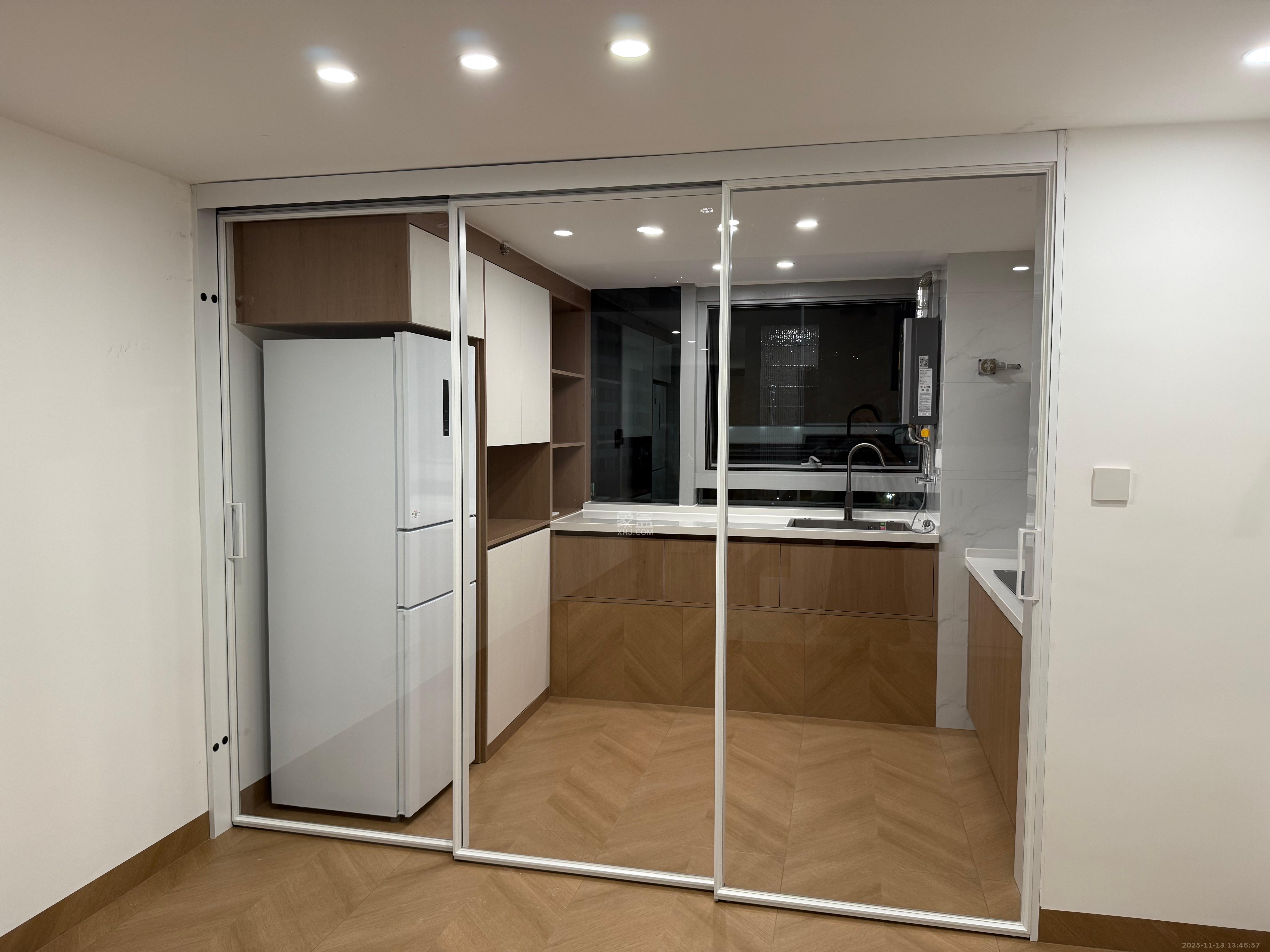 复地滨江金融中心  2室2厅1卫    2800.0元/月