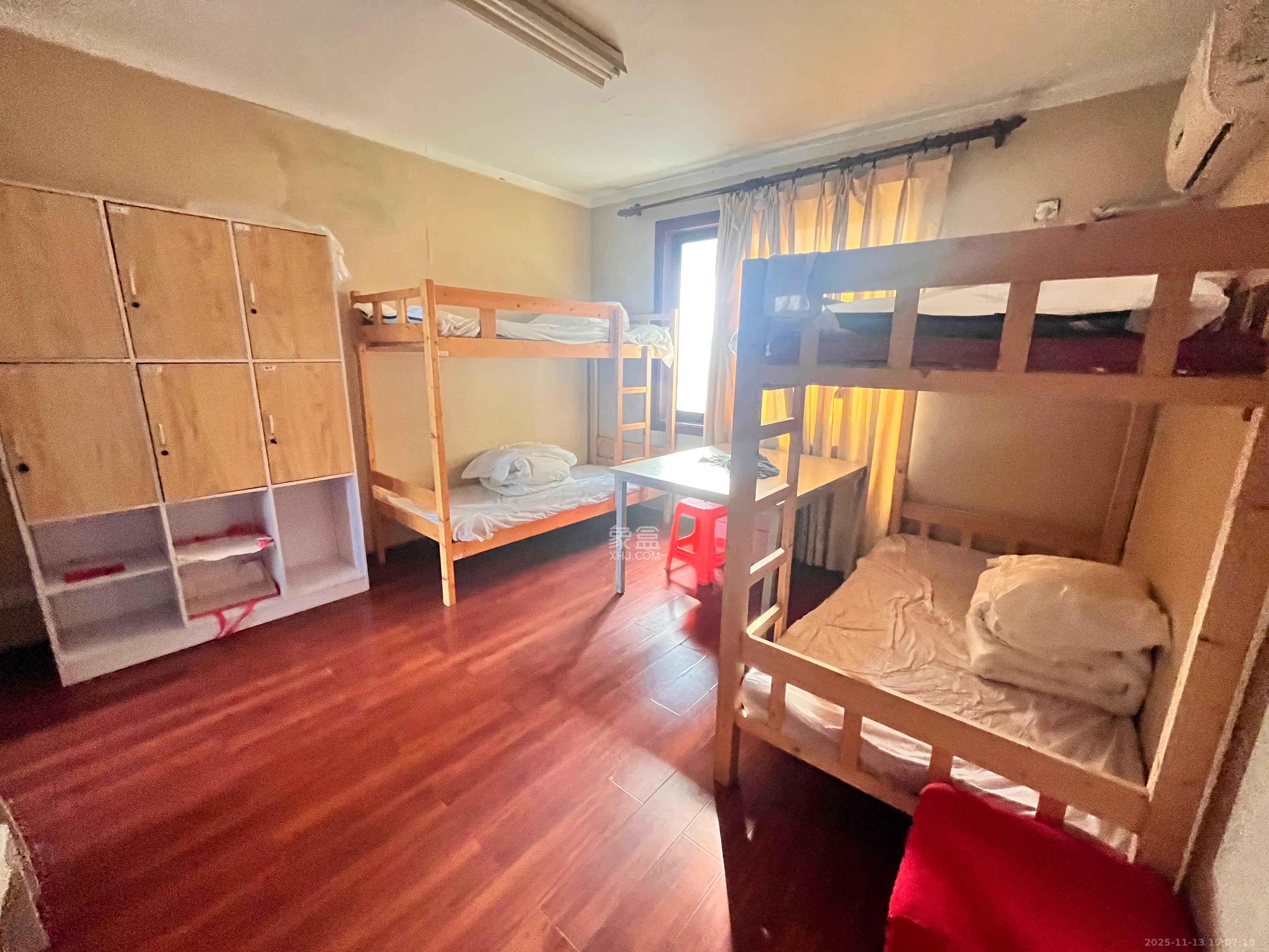 华联花园  5室2厅3卫    4200.0元/月室内图