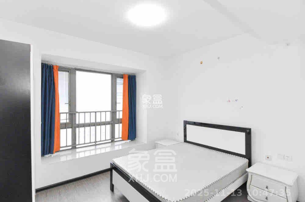 梅溪湖金茂湾  4室1厅2卫    3500.0元/月室内图