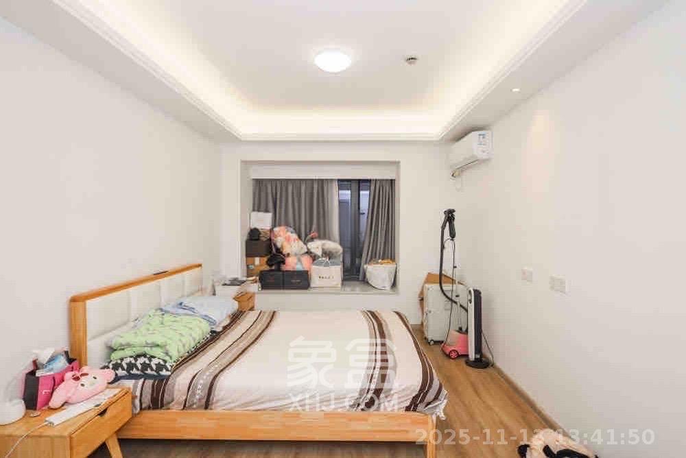 南山梅溪一方  3室2厅2卫    2800.0元/月室内图