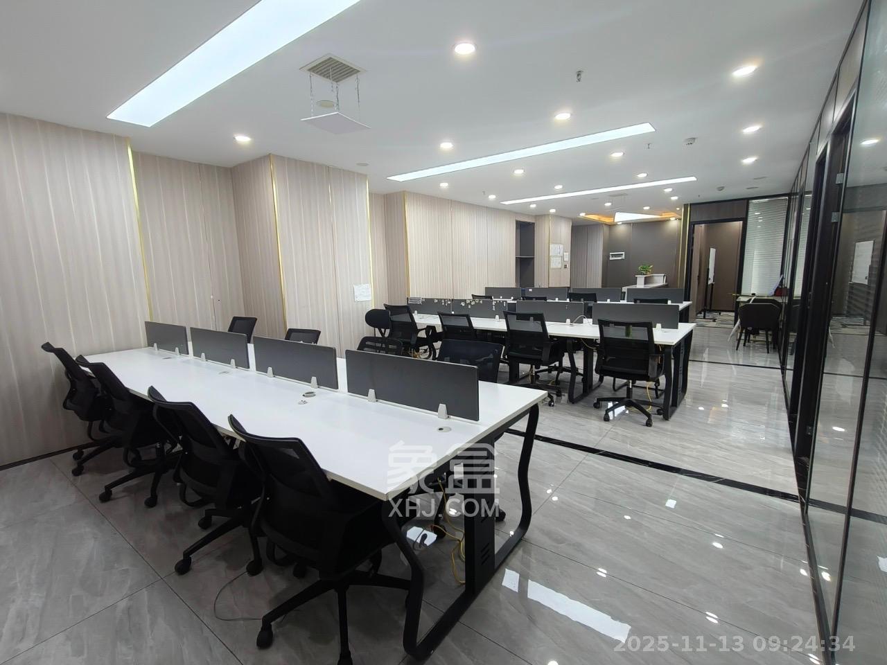 启迪协信中心 1室1厅1卫 2500.0元/月 启迪协信中心 1室1厅1卫 2500.0元/月室内图