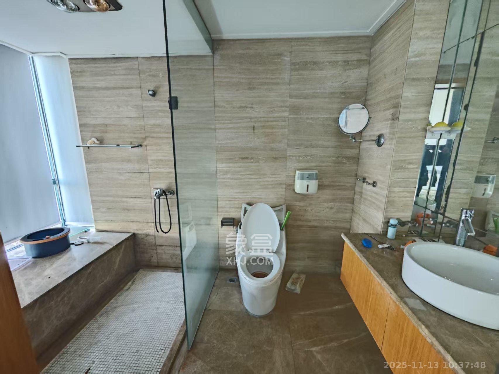 华盛新外滩  4室2厅2卫    4100.0元/月室内图