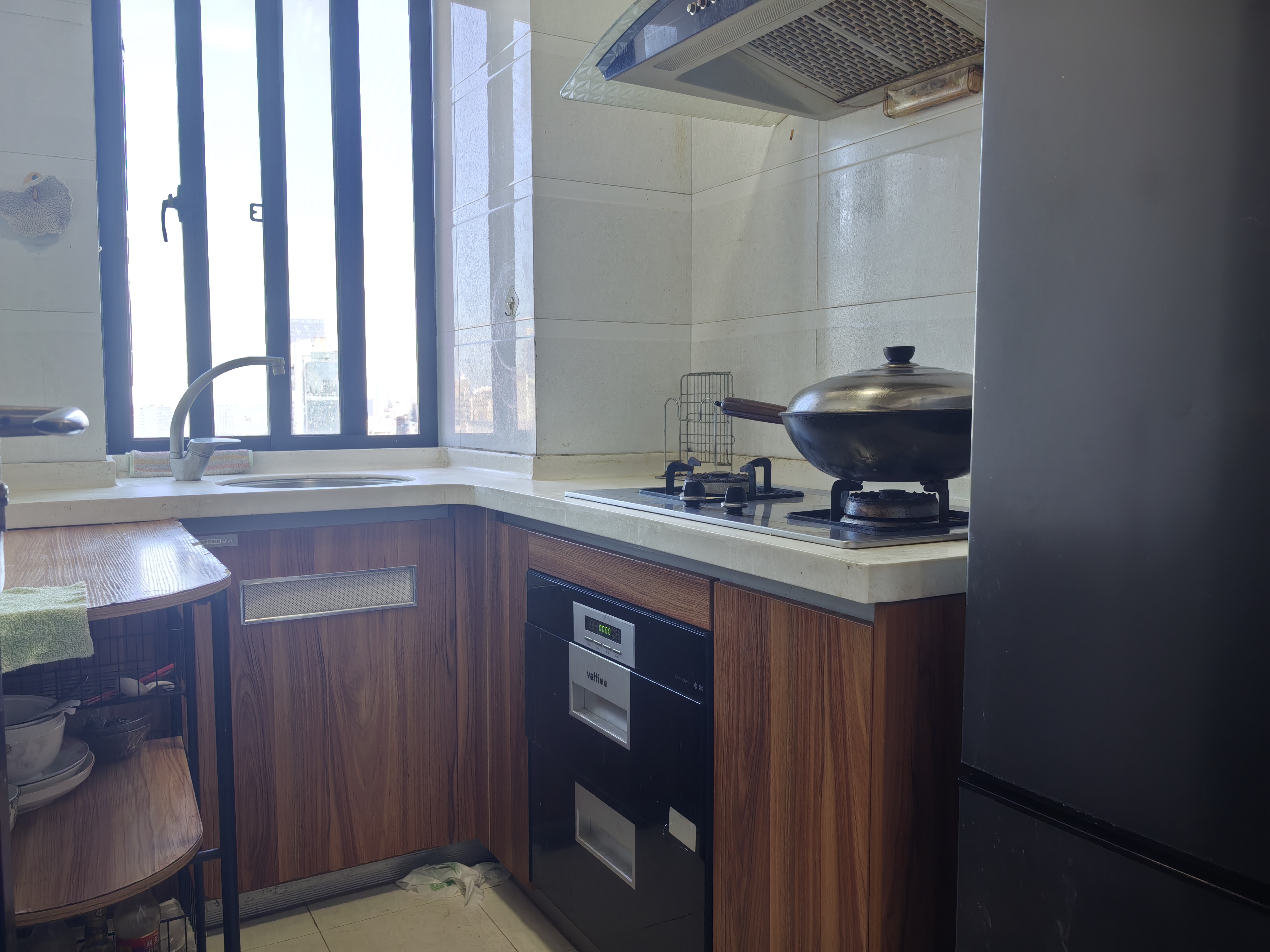 椰岛广场  1室0厅1卫    1800.0元/月室内图