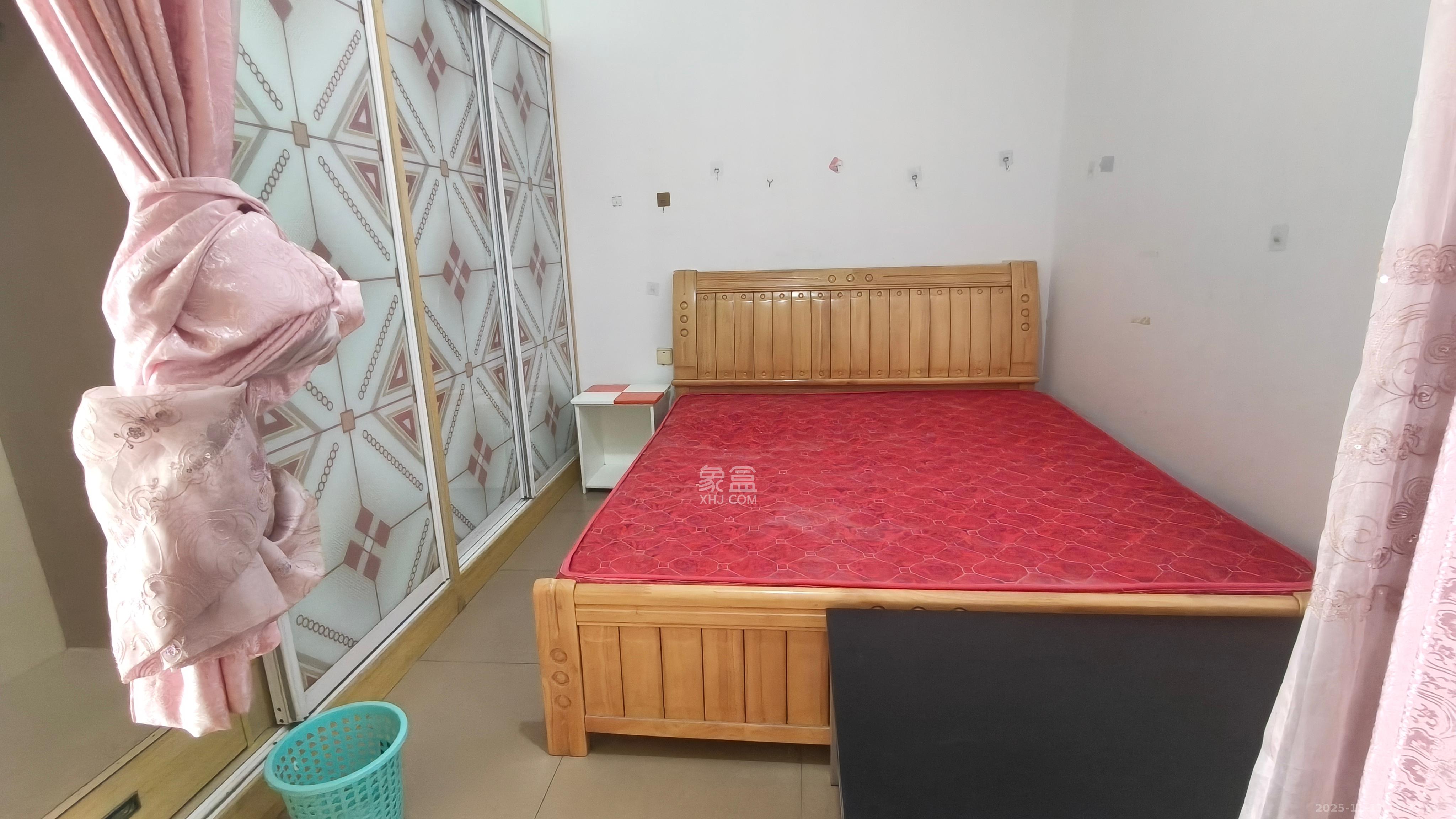 明城公寓 1室2厅1卫 1200.0元/月 明城公寓 1室2厅1卫 1200.0元/月室内图