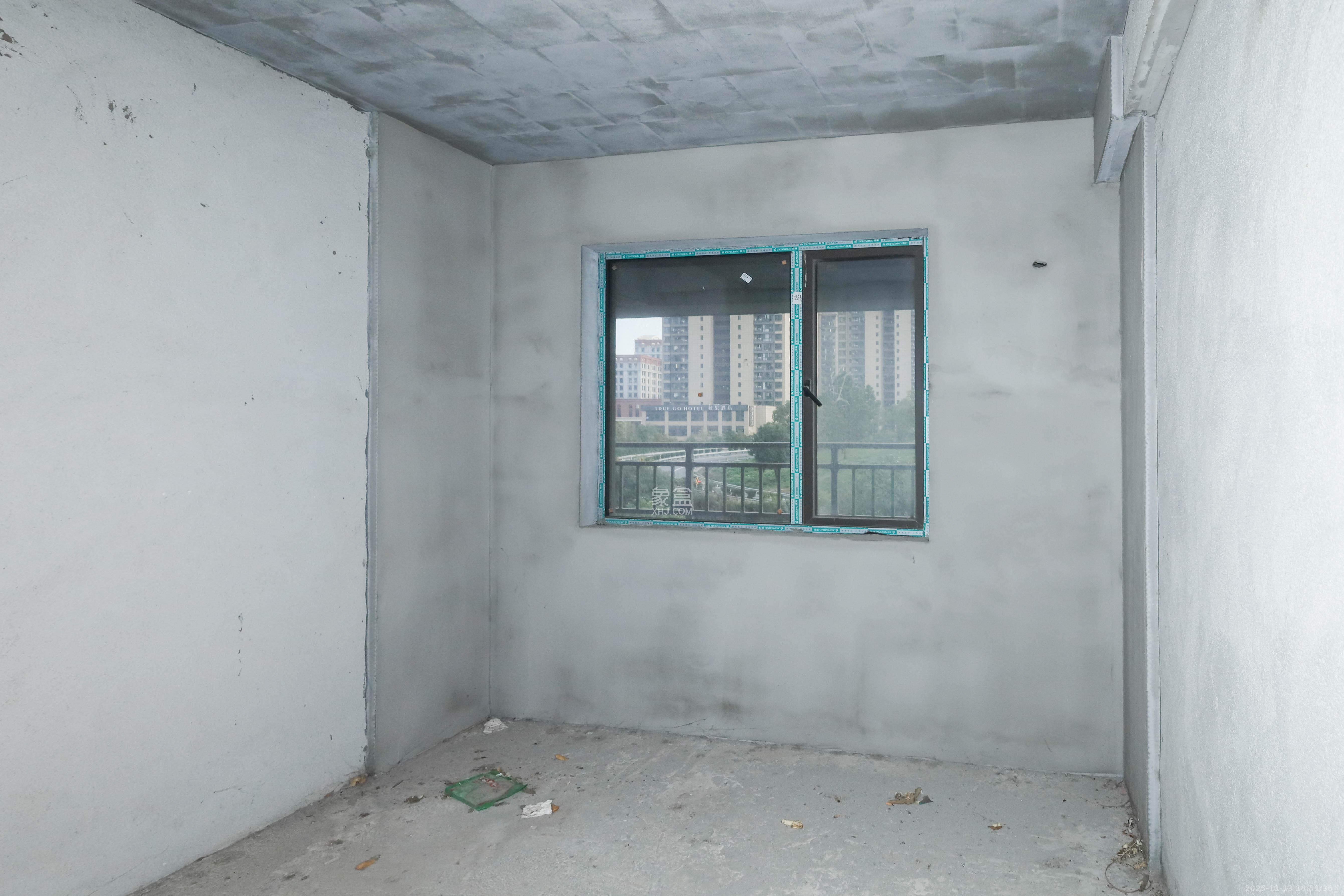 步步高梅溪新天地二期(步步高梅溪嘉苑) 4室2厅2卫 110.0万 步步高梅溪新天地二期(步步高梅溪嘉苑) 4室2厅2卫 110.0万卧室