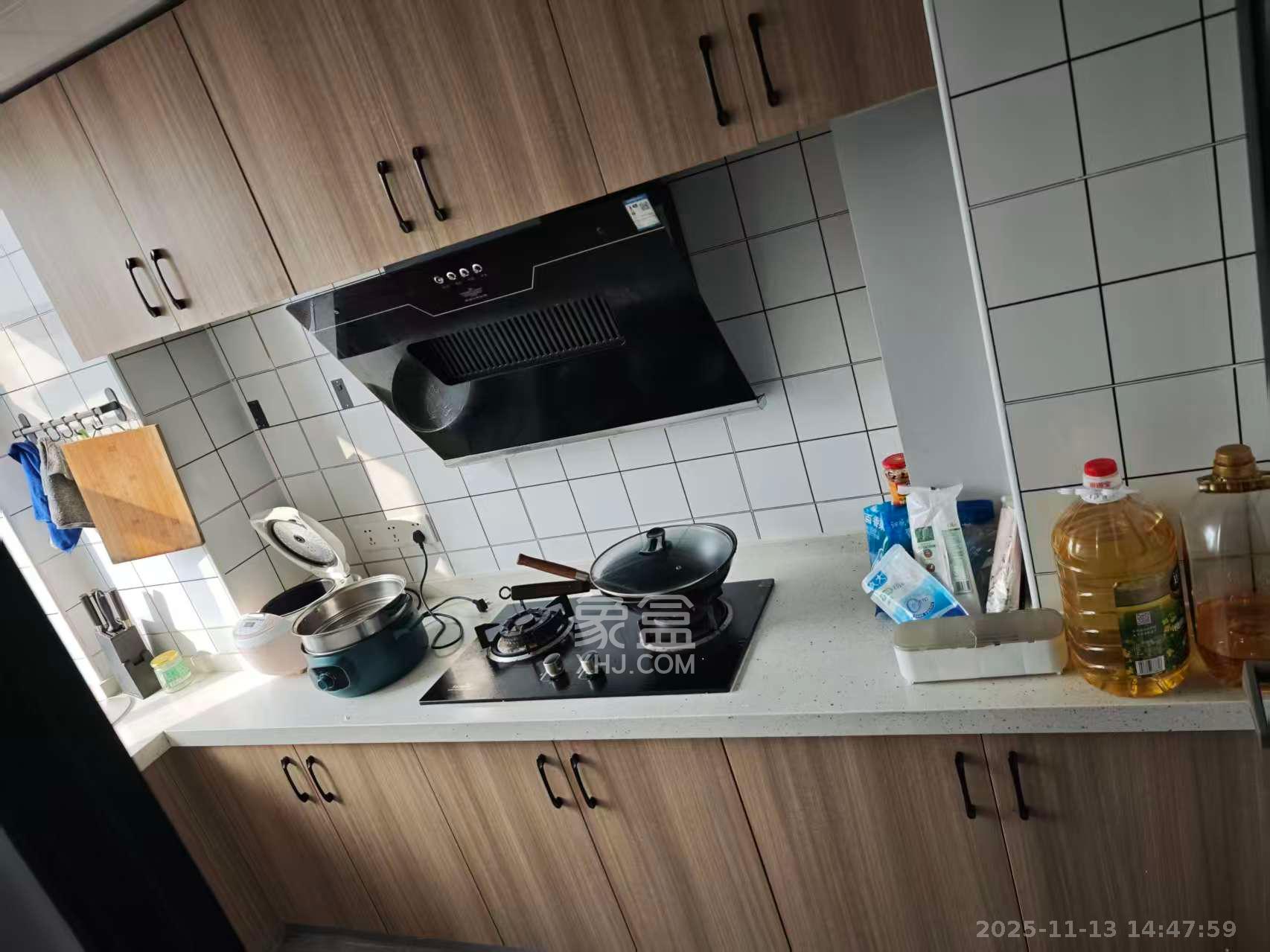 江南华府  2室2厅1卫    1800.0元/月室内图