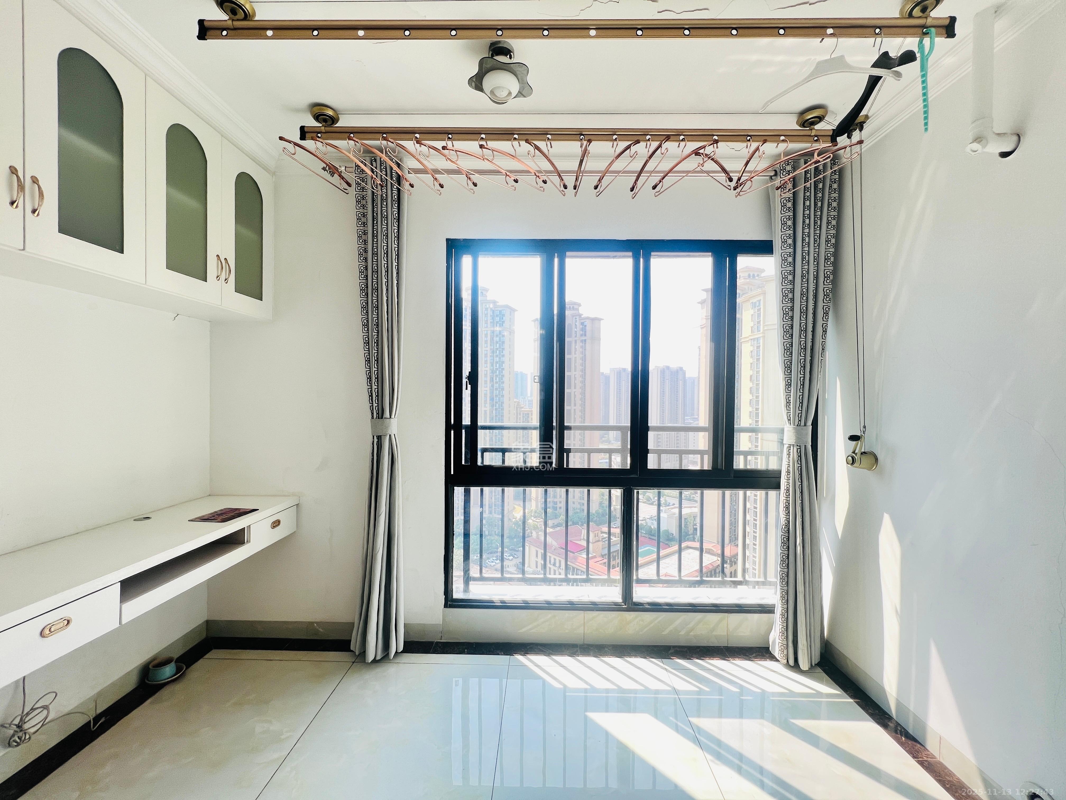 航天溪湖  2室2厅1卫    2500.0元/月室内图