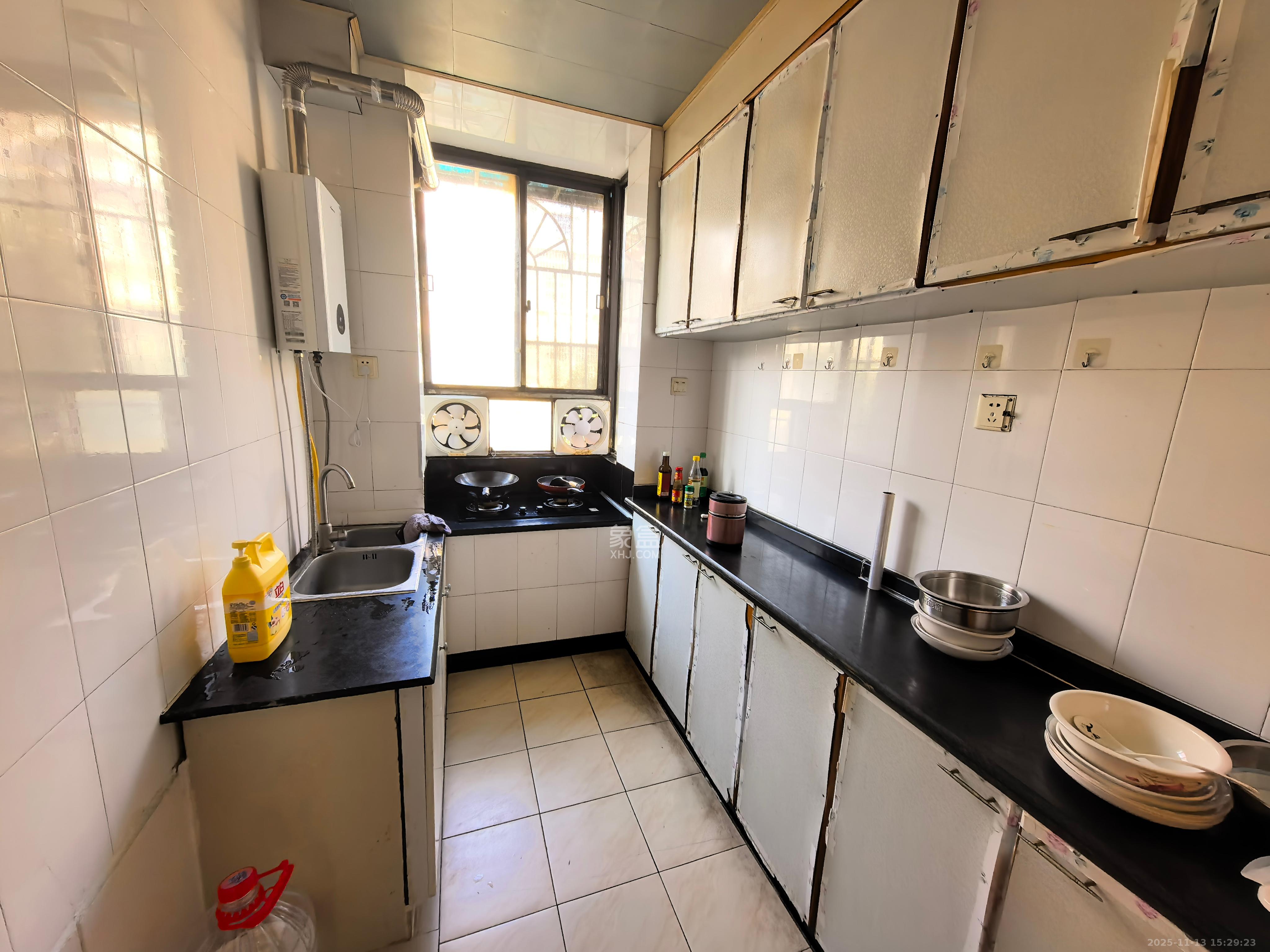 鑫邮小区 2室2厅1卫 1400.0元/月 鑫邮小区 2室2厅1卫 1400.0元/月室内图