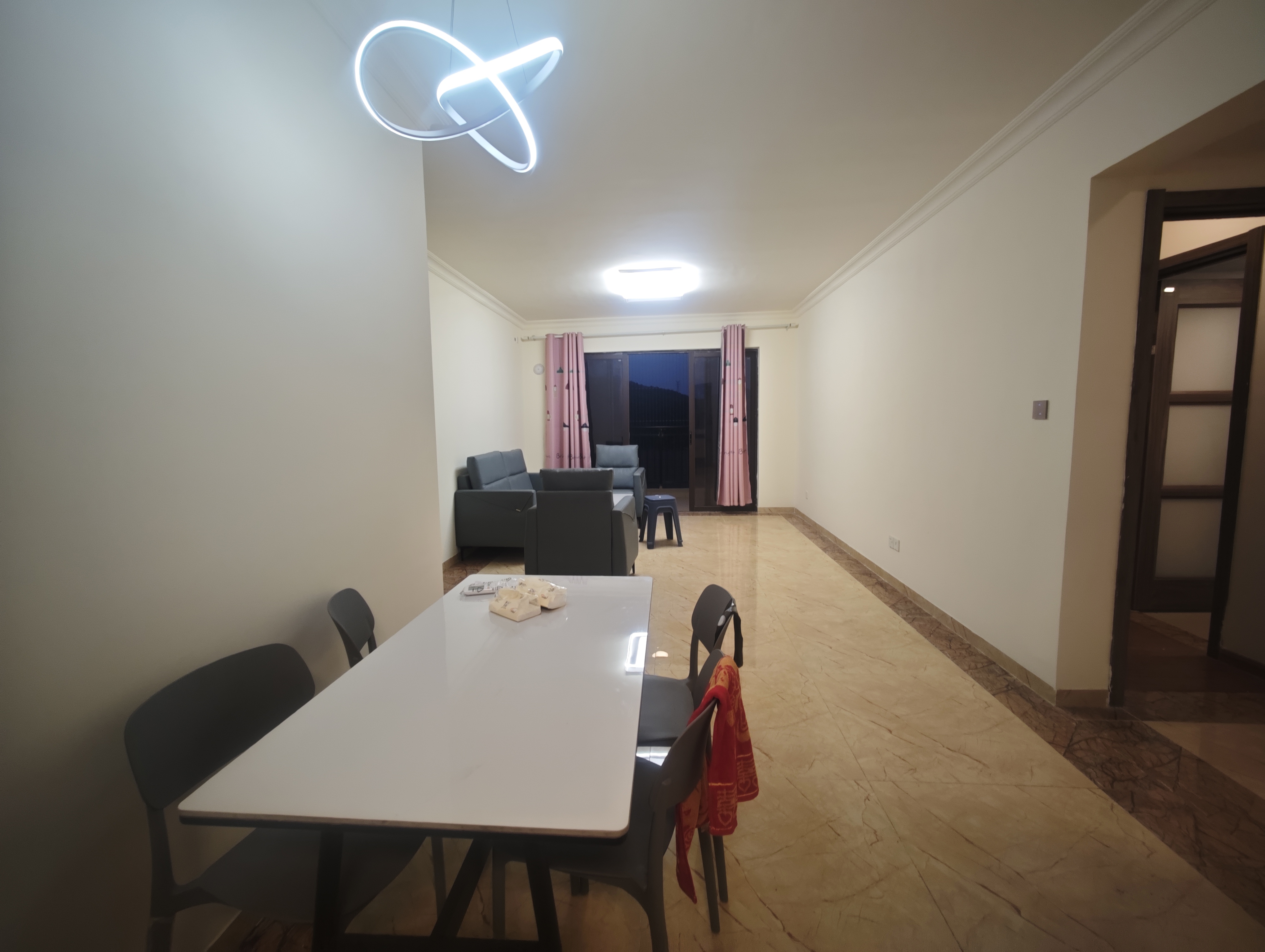 碧桂园豪园-二期 3室2厅2卫 1500.0元/月 碧桂园豪园-二期 3室2厅2卫 1500.0元/月室内图