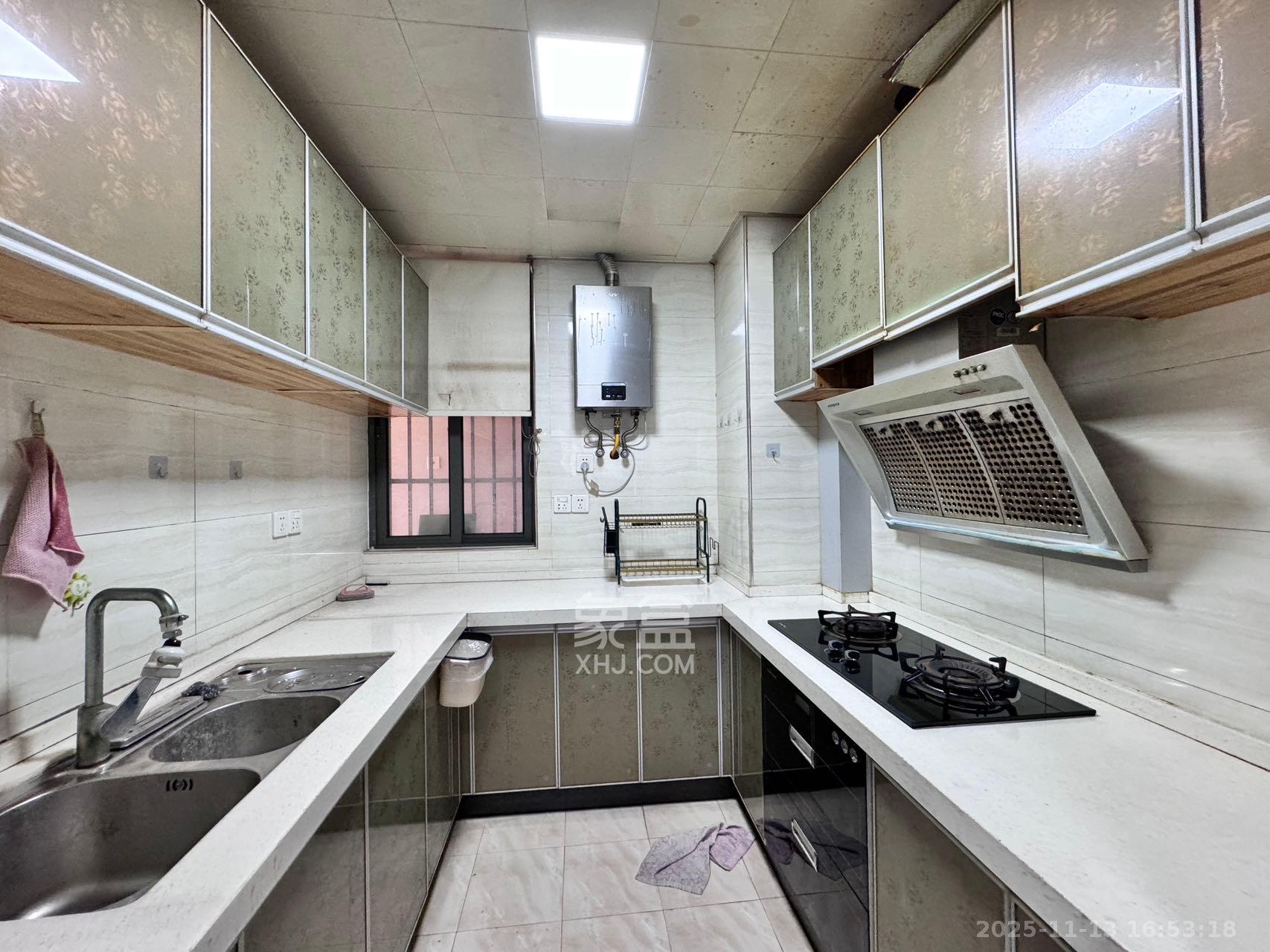 新华都万家城 3室2厅1卫 2100.0元/月 新华都万家城 3室2厅1卫 2100.0元/月室内图