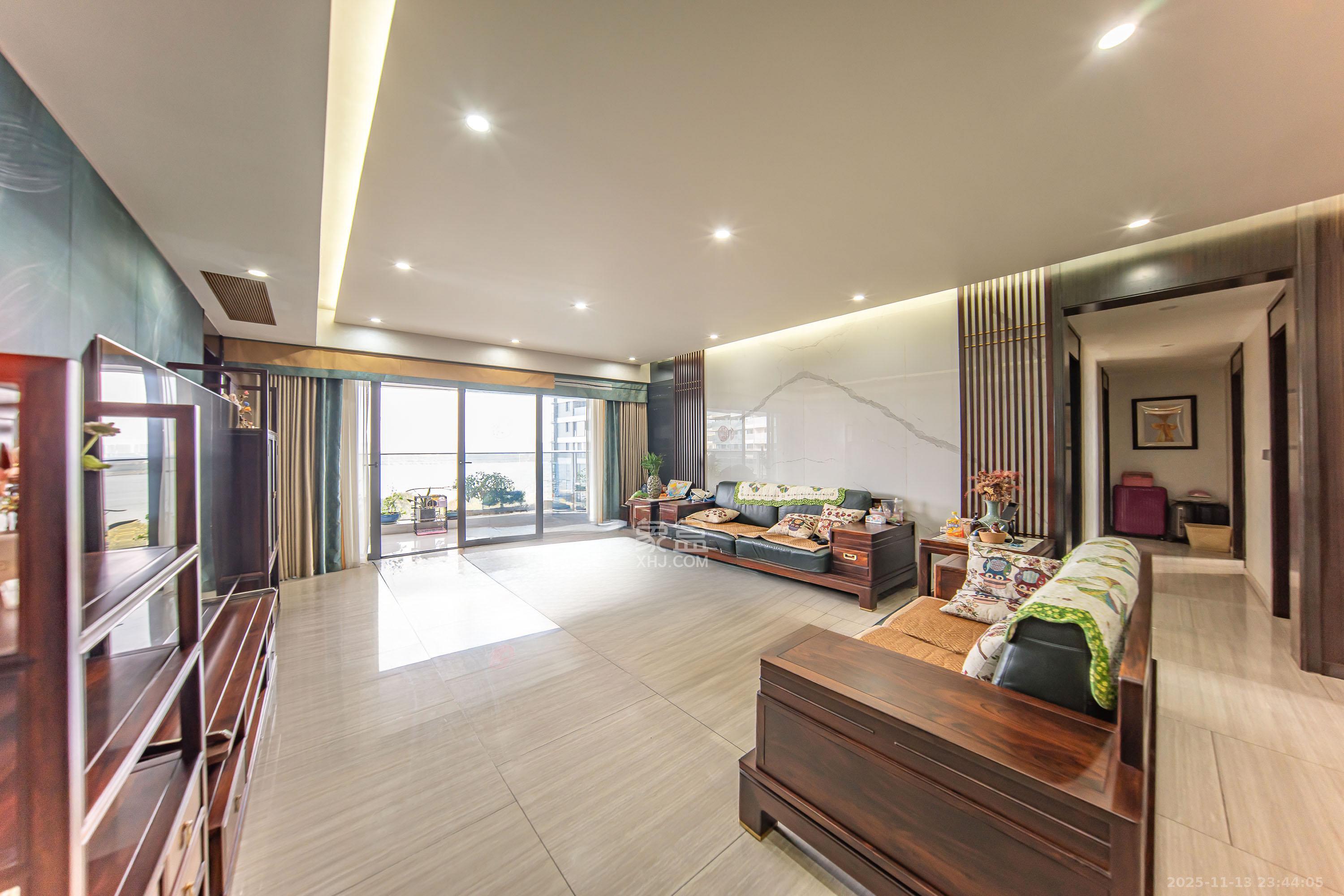 珠江颐德公馆  4室2厅2卫    380.0万