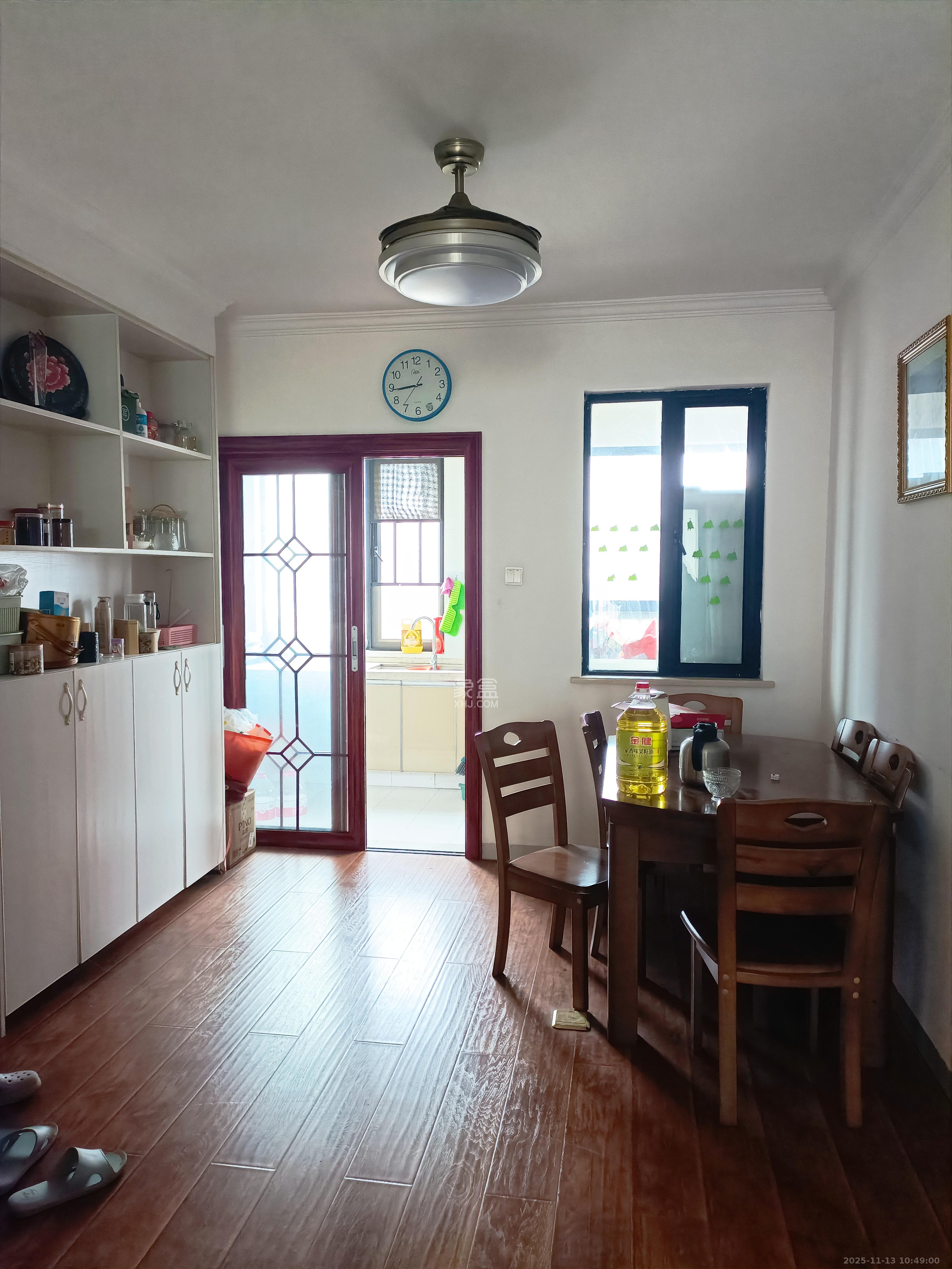 三江花中城  2室2厅1卫    2300.0元/月室内图