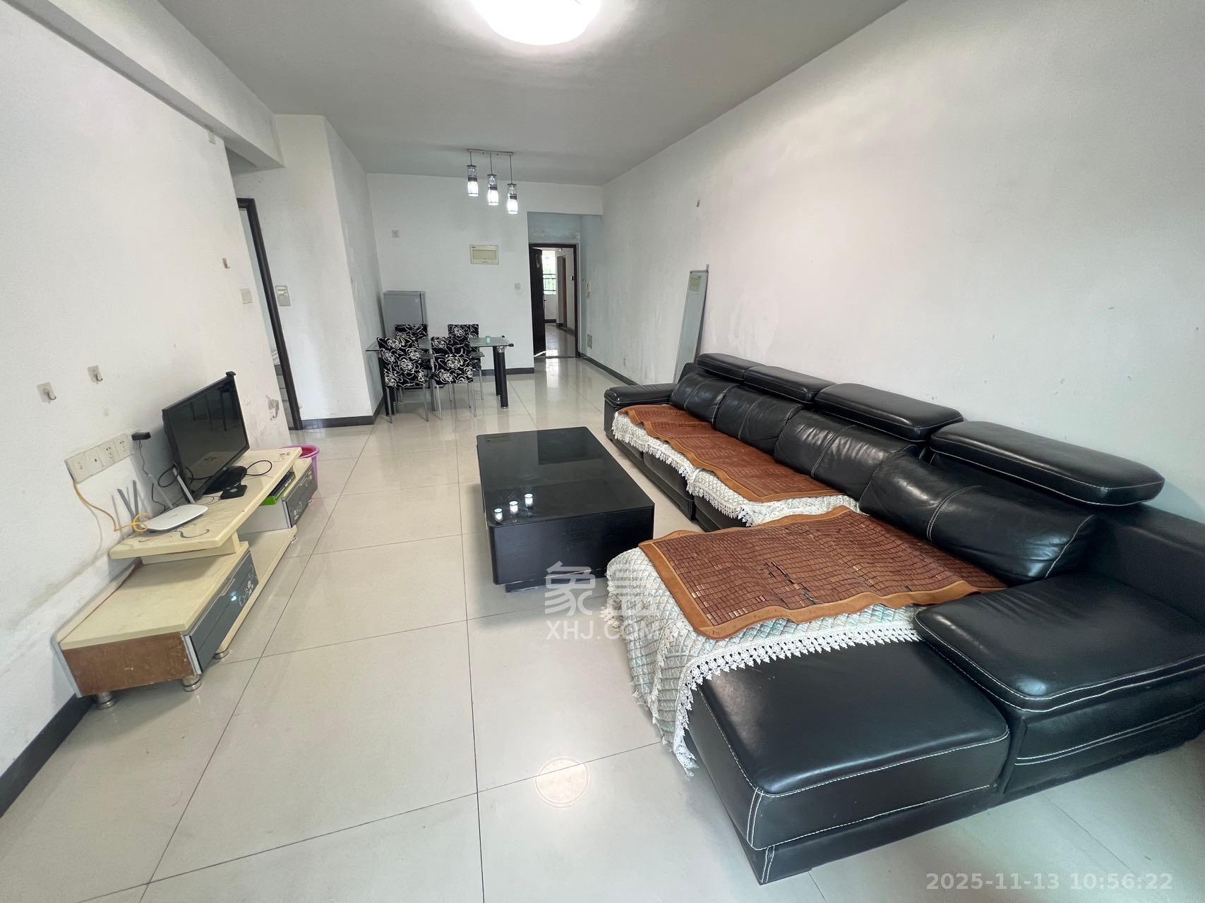 和馨园  2室2厅1卫    1800.0元/月室内图