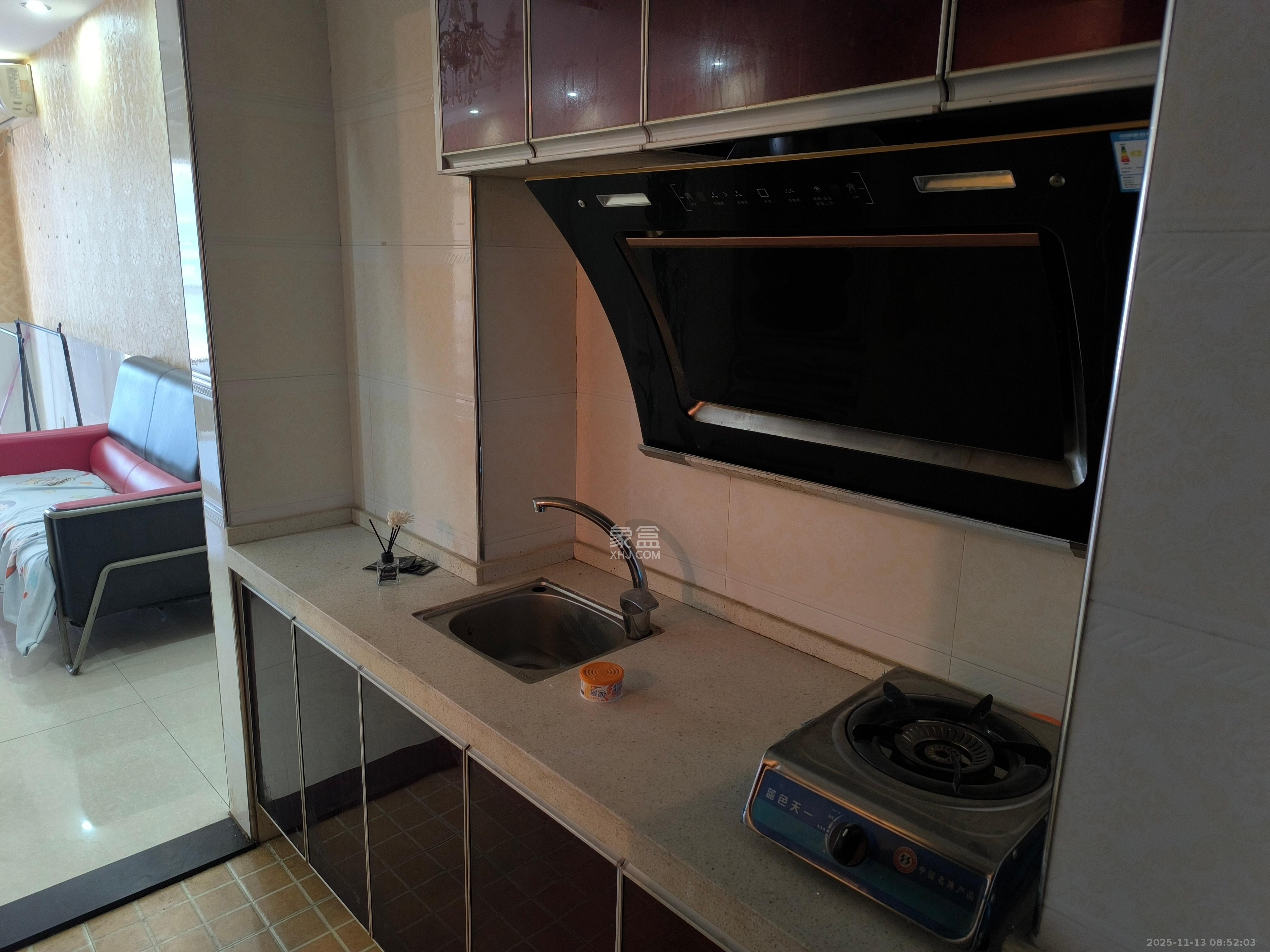 远能锦座(远能水岸金座) 1室1厅1卫 1300.0元/月 远能锦座(远能水岸金座) 1室1厅1卫 1300.0元/月室内图