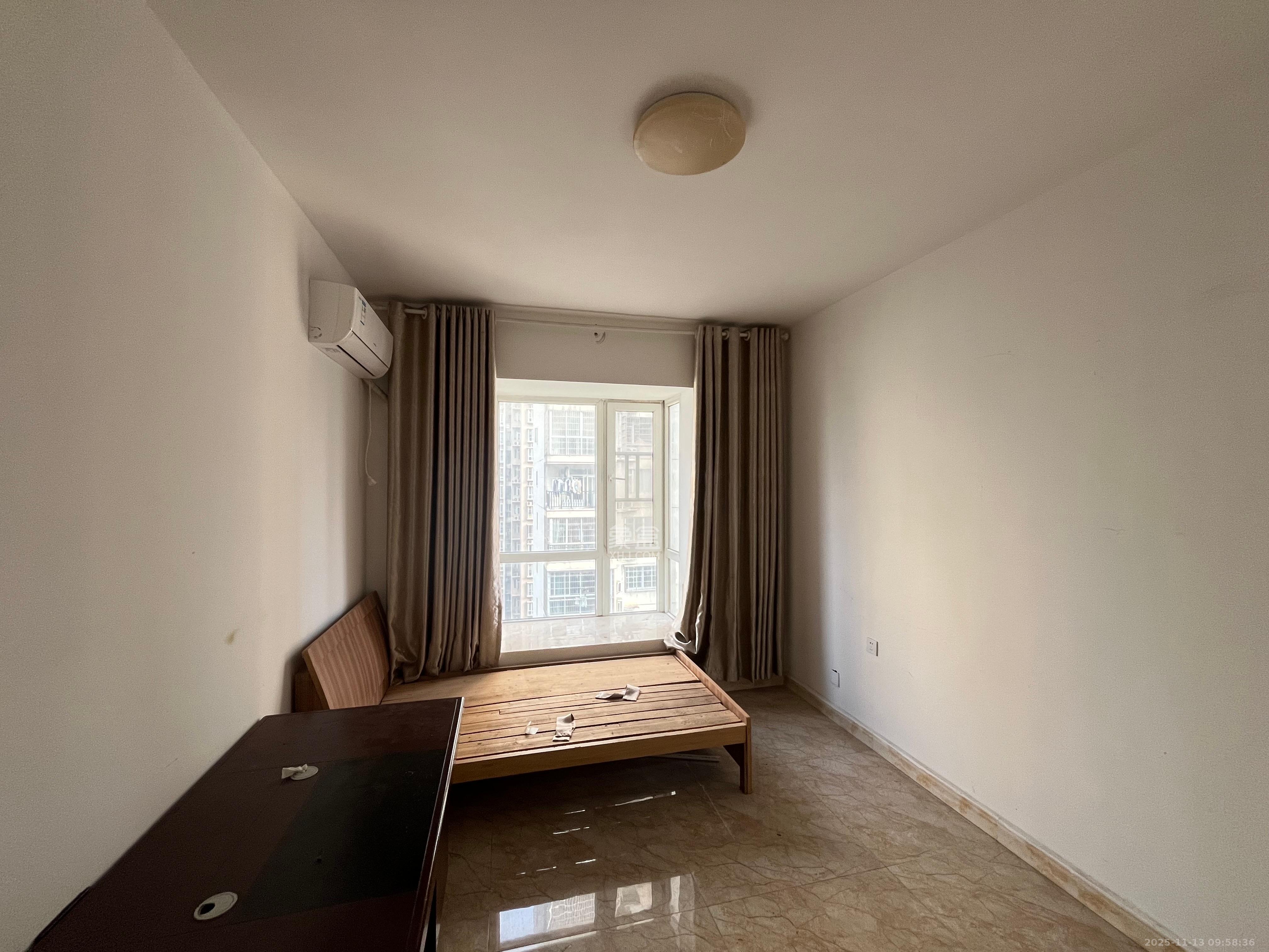 中房F联邦  4室2厅2卫    2800.0元/月室内图