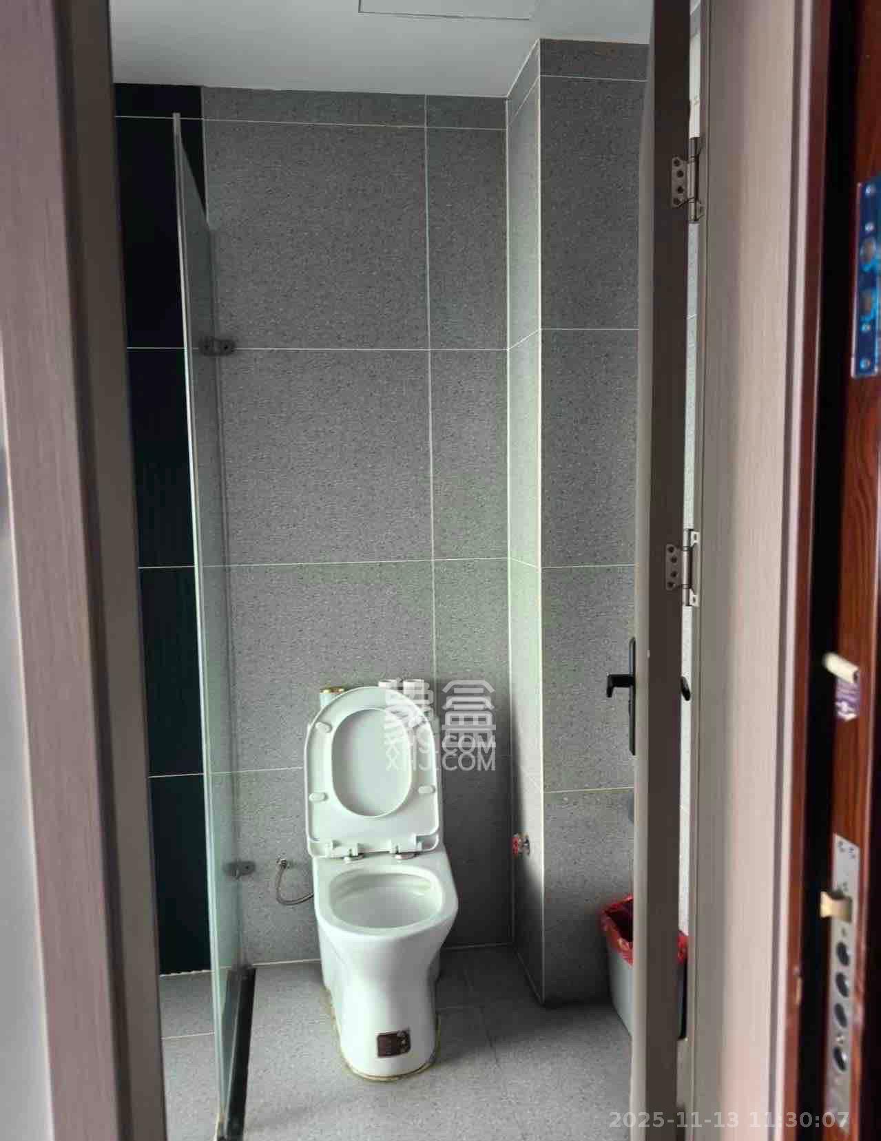 振业城三期  1室1厅1卫    1400.0元/月室内图