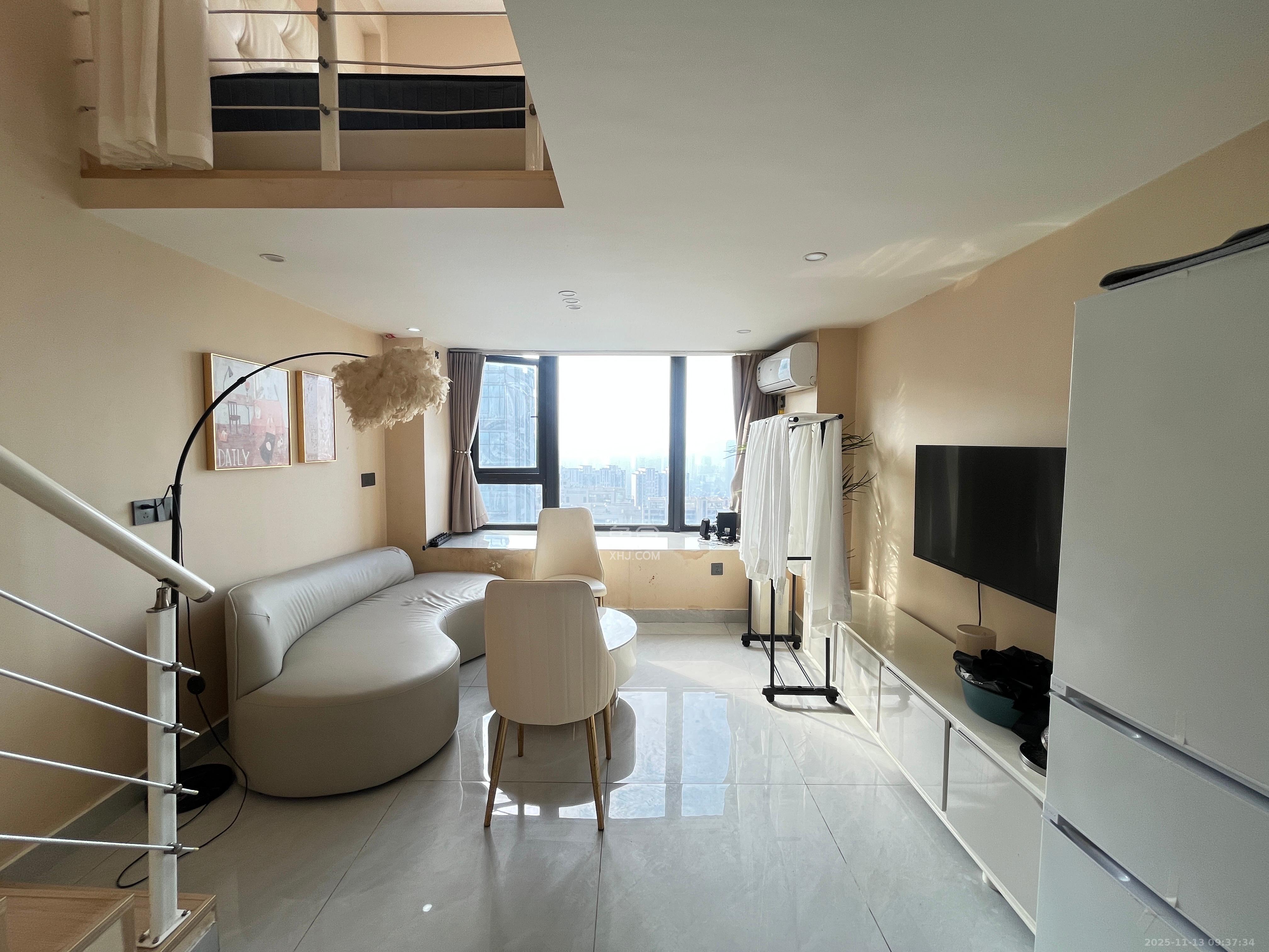 龙湖铂金岛 2室1厅1卫 2300.0元/月 龙湖铂金岛 2室1厅1卫 2300.0元/月室内图