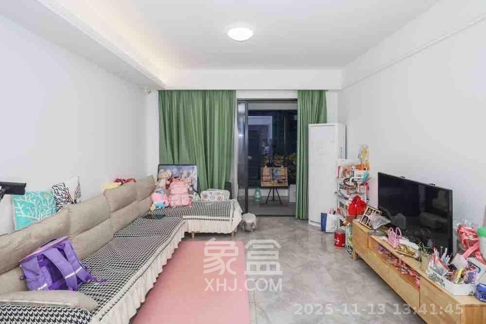 南山梅溪一方  3室2厅2卫    2800.0元/月