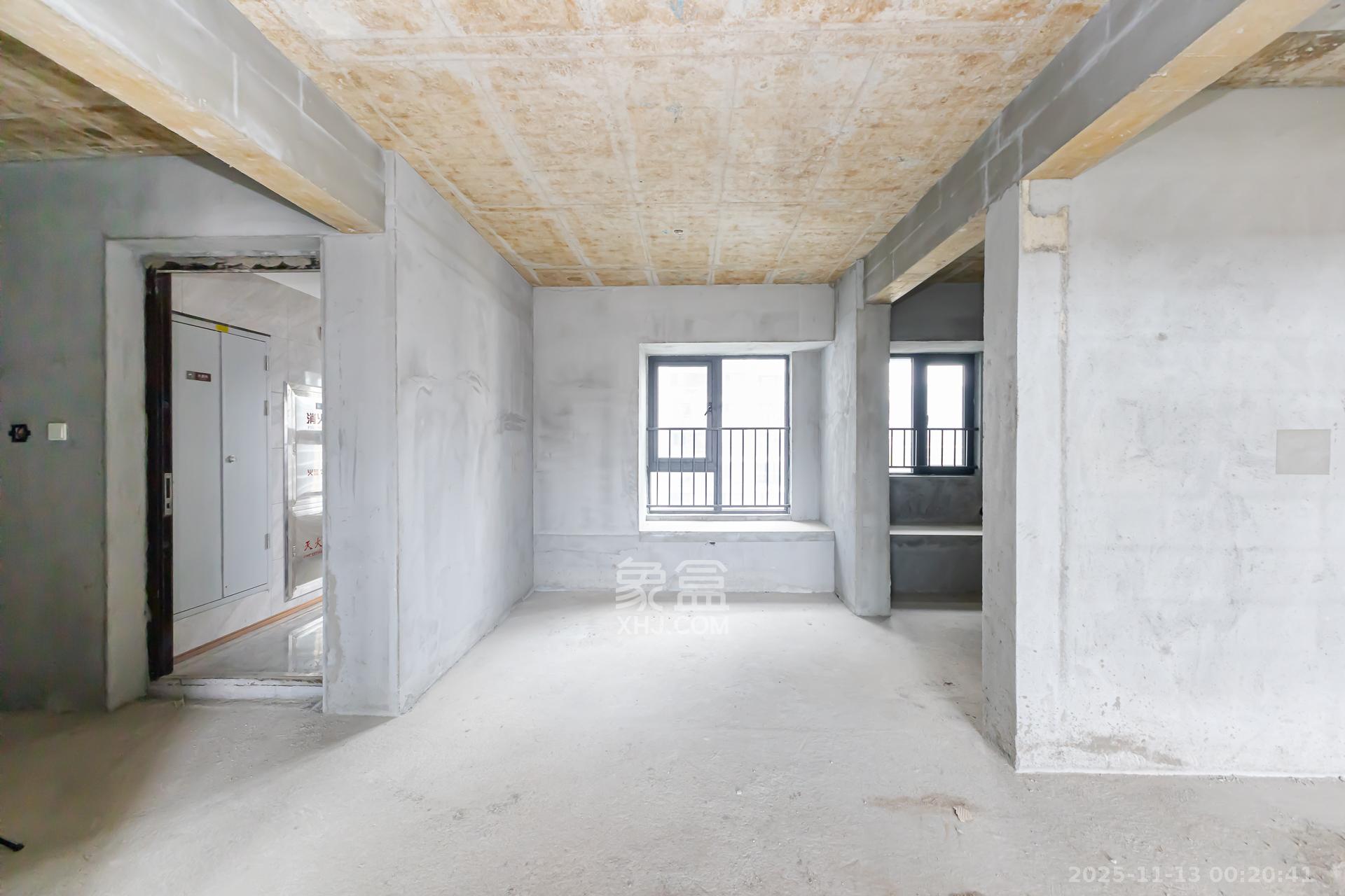 越秀湘江星汇城二期 4室2厅2卫 126.2万 越秀湘江星汇城二期 4室2厅2卫 126.2万客厅