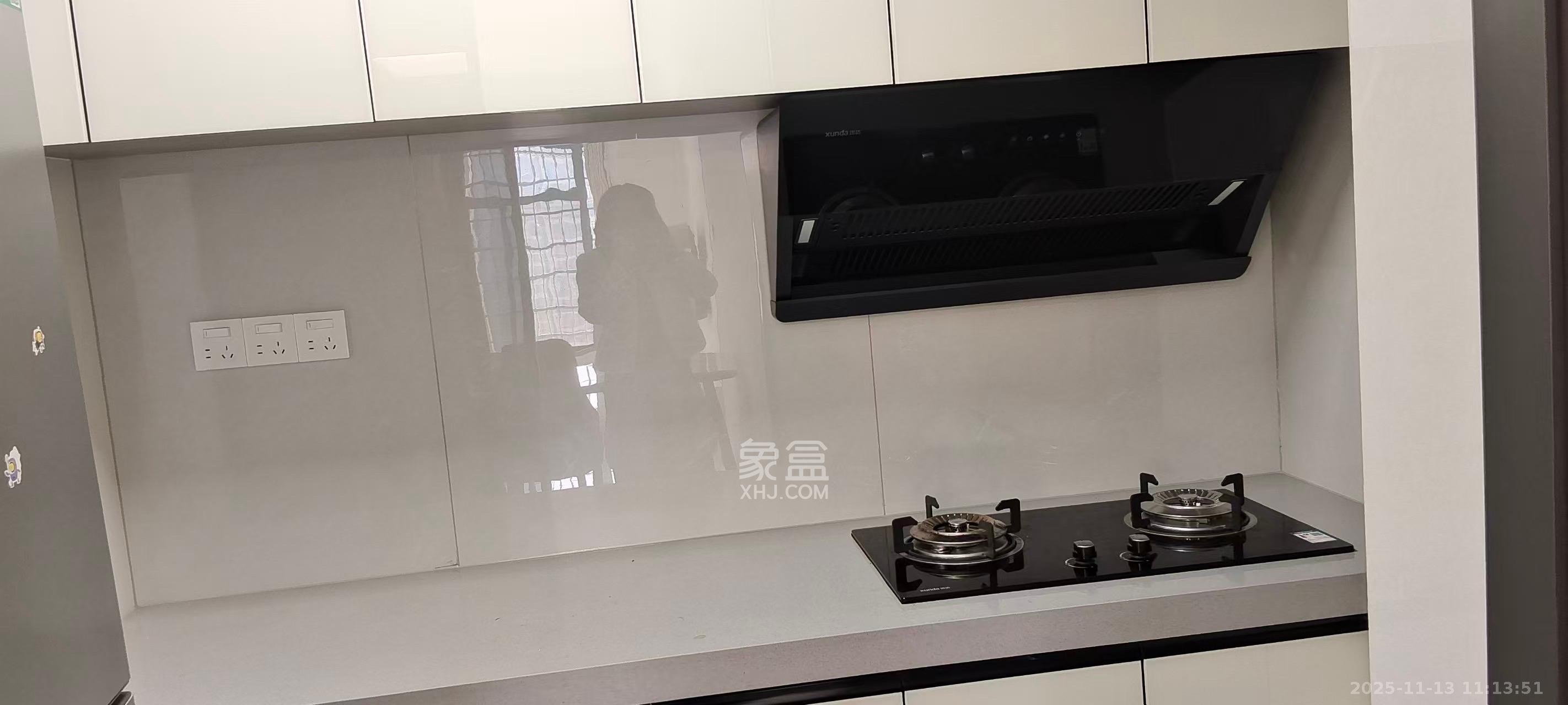 桥头家园三期  2室2厅1卫    1800.0元/月室内图